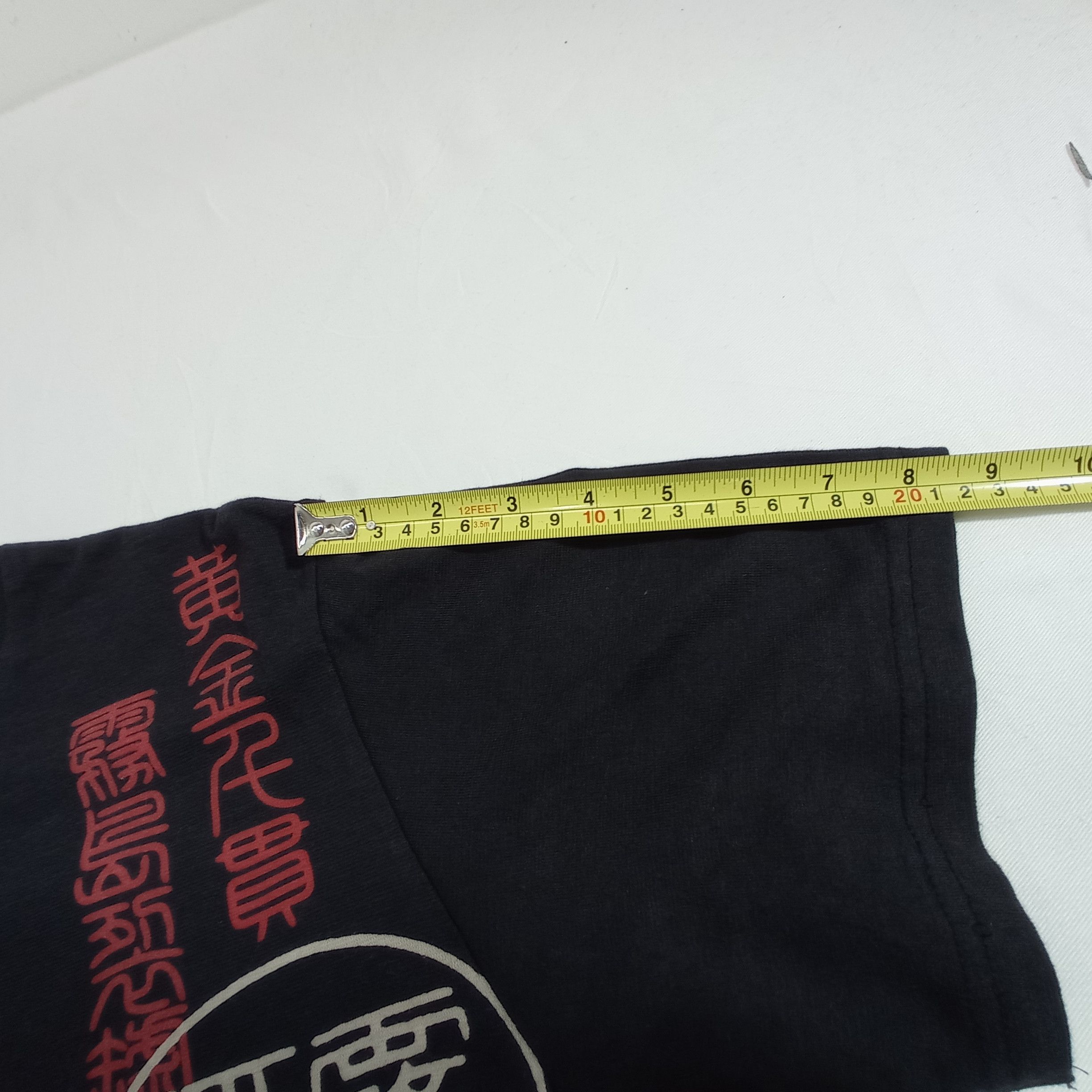 Japanese Brand × Uniqlo Uniqlo Kanji Letter T Shirts Size US M / EU 48-50 / 2 - 8 Thumbnail