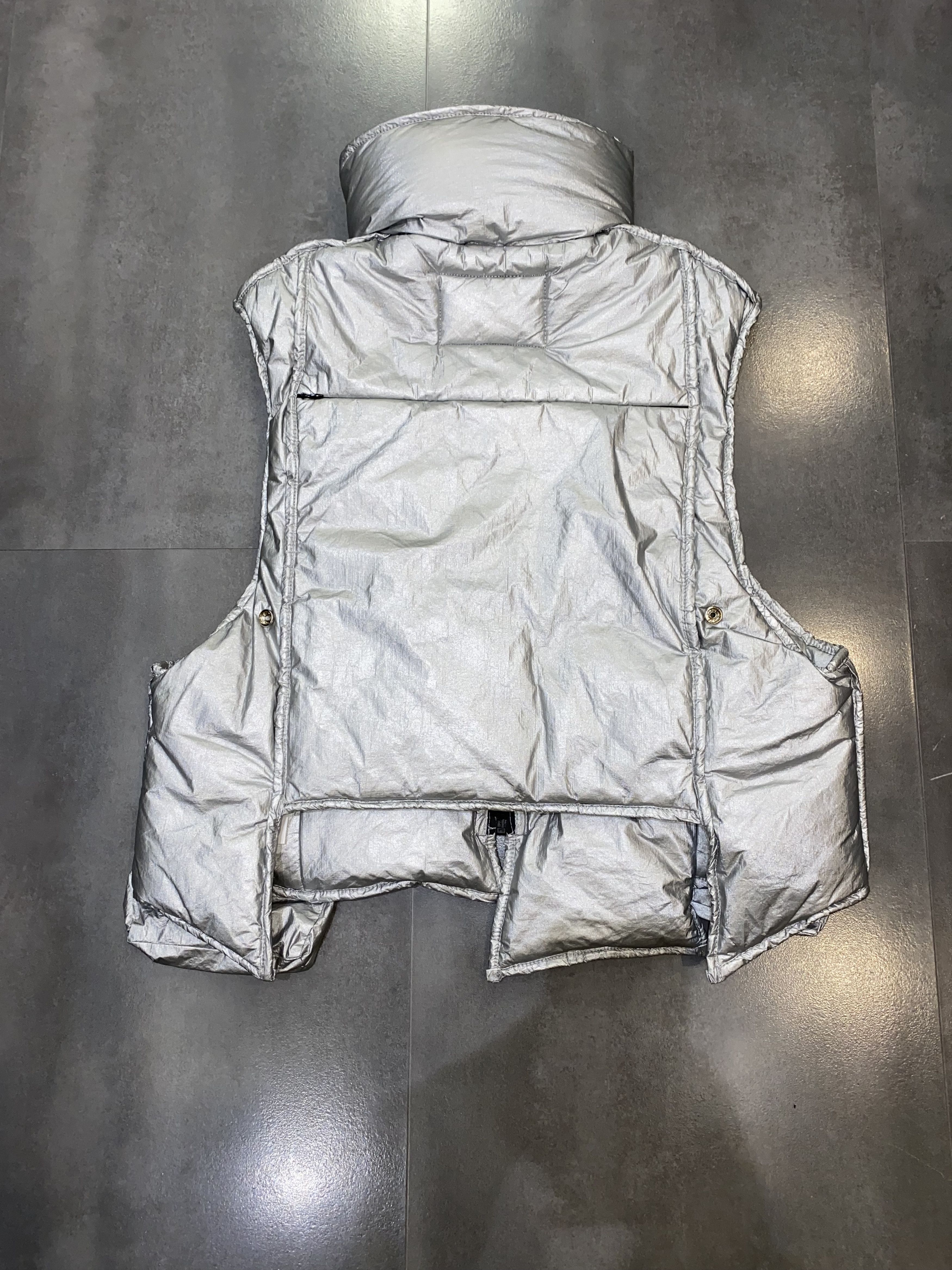 A-COLD-WALL* A-COLD-WALL* Utility Padded Technical Vest Size US M / EU 48-50 / 2 - 12 Thumbnail
