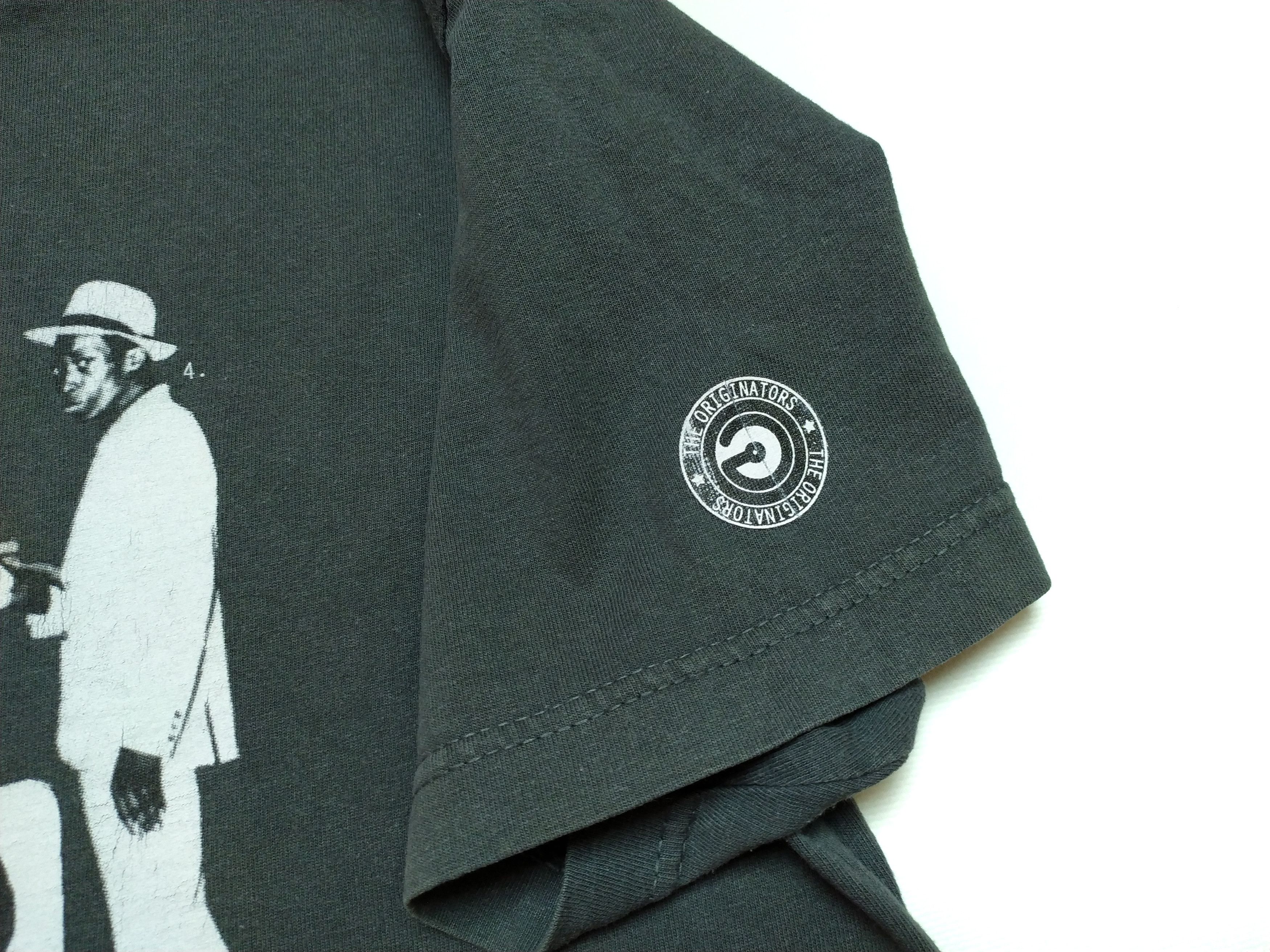Vintage Vintage 90s The Cold Crush Brothers T-shirt Size US M / EU 48-50 / 2 - 5 Thumbnail