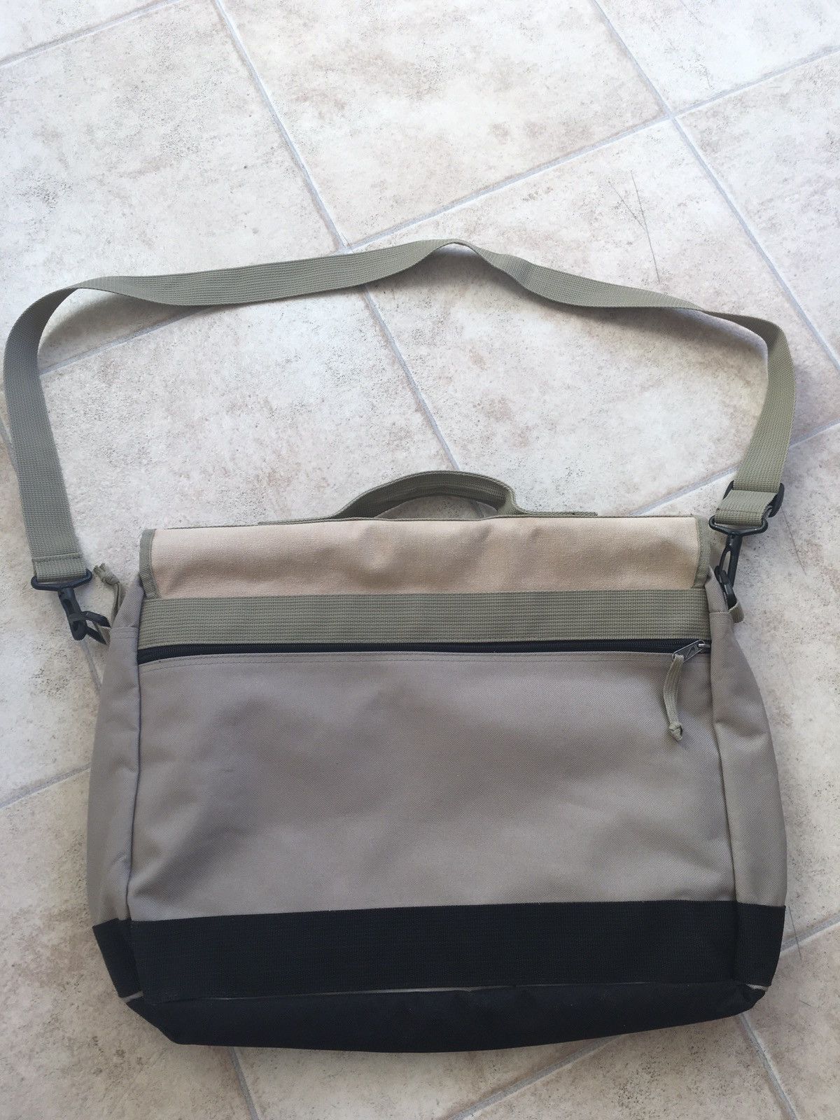 Nike ACG × Supreme 90s Messenger Jordan Carhartt ACG Size ONE SIZE - 4 Thumbnail