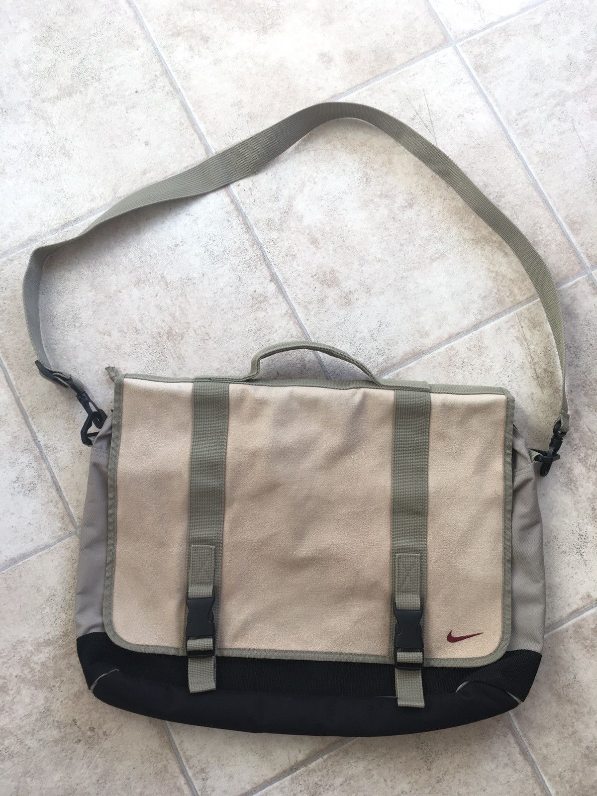 Nike ACG × Supreme 90s Messenger Jordan Carhartt ACG Size ONE SIZE - 1 Thumbnail