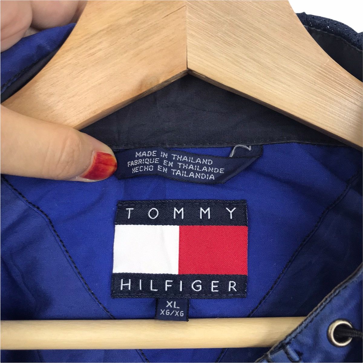 Tommy Hilfiger Vintage TOMMY HILFIGER Sailing Gear Blue Windbreaker Jacket Size US XXL / EU 58 / 5 - 4 Thumbnail