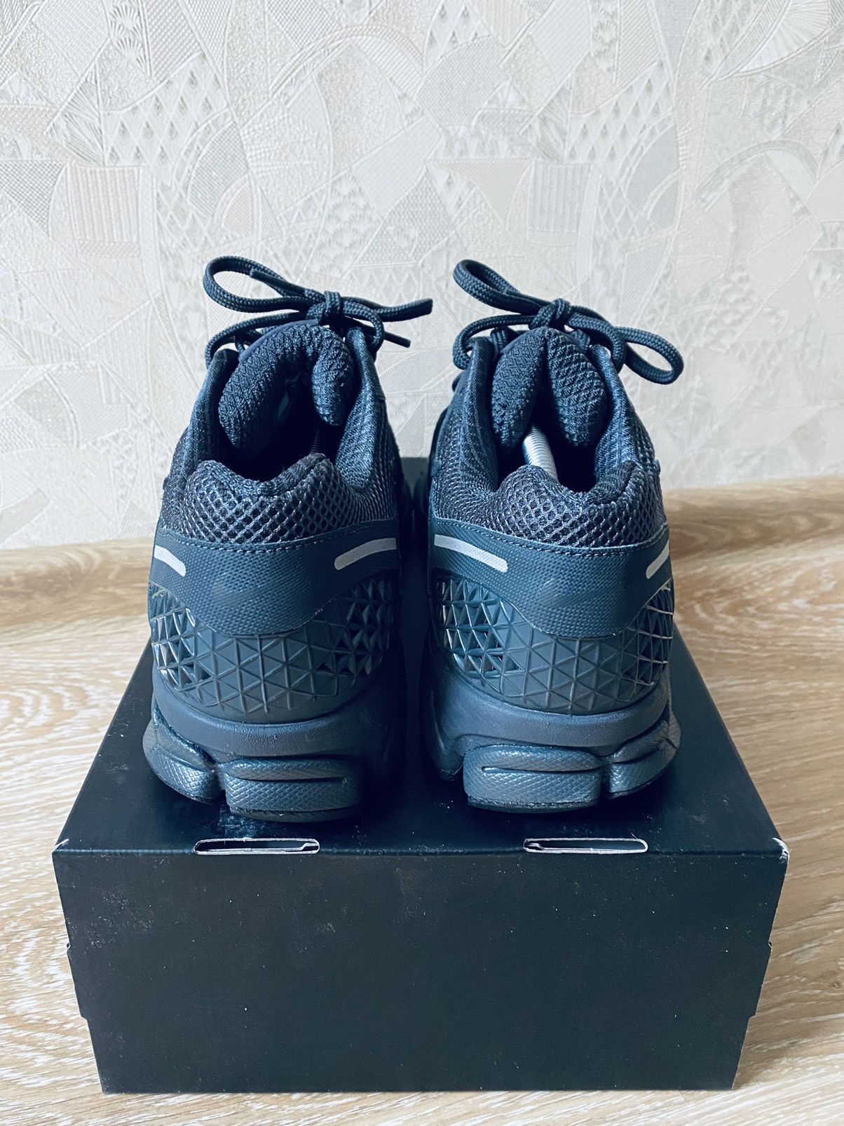 Nike NikeLab Air Zoom Vomero5 Size US 10.5 / EU 43-44 - 10 Thumbnail