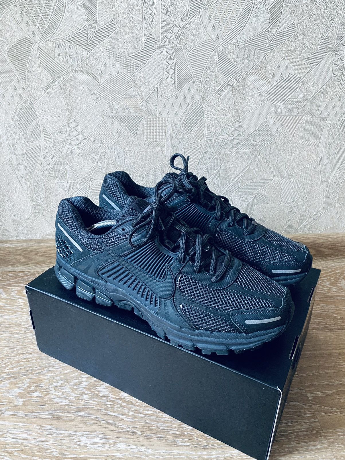 Nike NikeLab Air Zoom Vomero5 Size US 10.5 / EU 43-44 - 7 Thumbnail