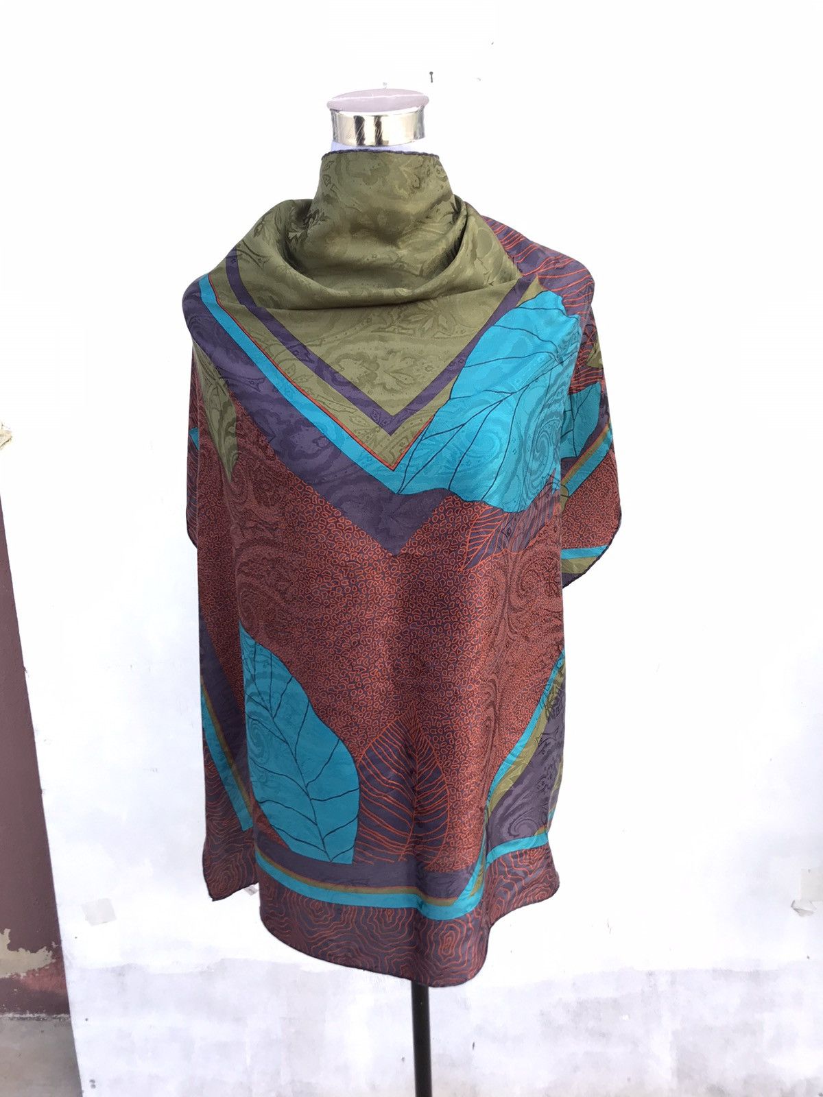 Lanvin Lavin Paris Silk Skarve Size ONE SIZE - 6 Thumbnail
