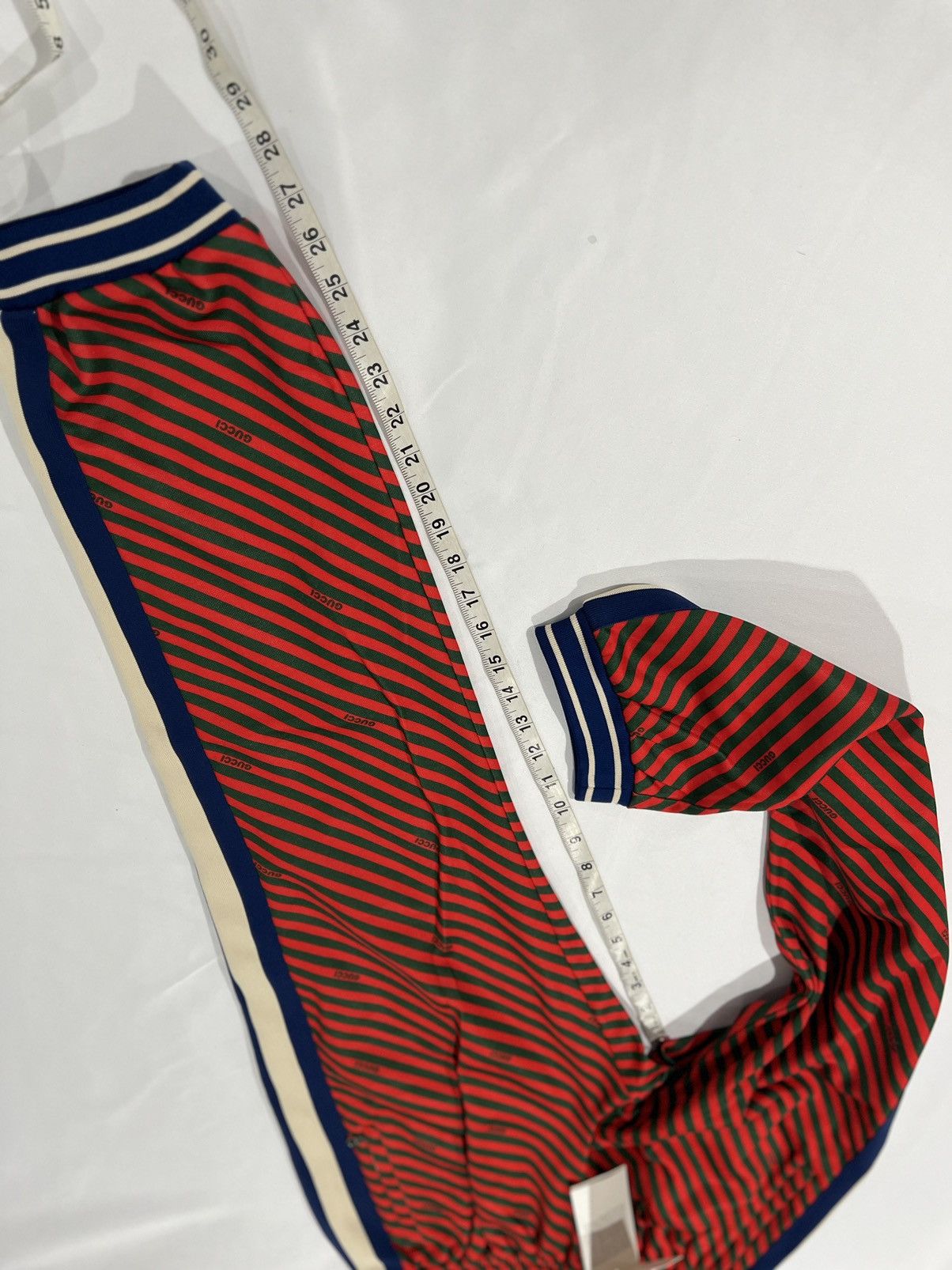 Gucci Gucci track suit. Top S, bottom XS. $4000 Size 36R - 8 Thumbnail