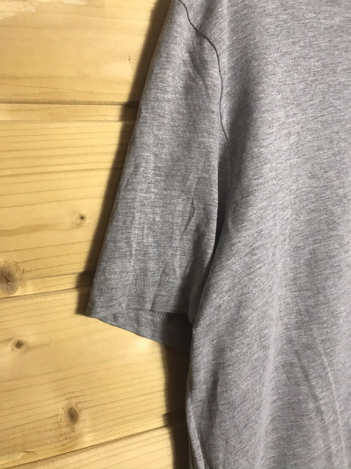 Champion Vintage Champion small logo t-shirt Size US L / EU 52-54 / 3 - 3 Thumbnail