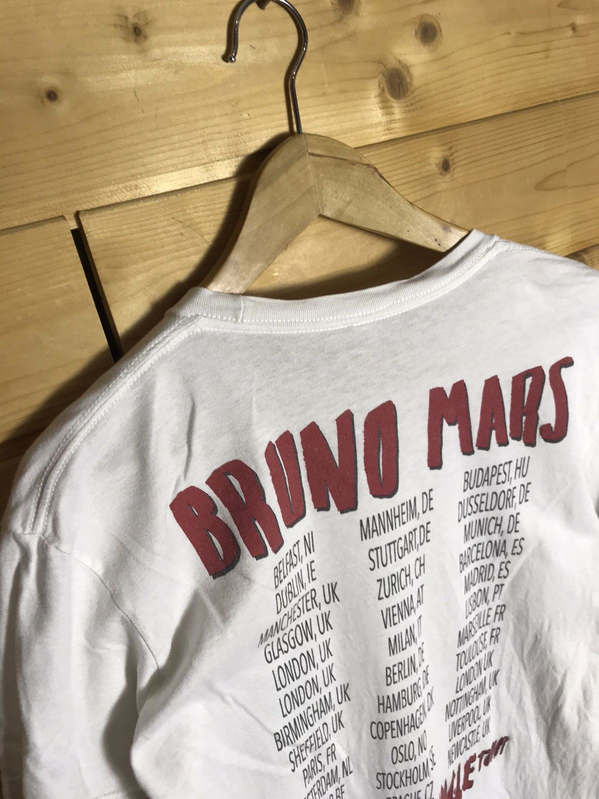 Band Tees Bruno Mars tour t-shirt Size US S / EU 44-46 / 1 - 10 Thumbnail