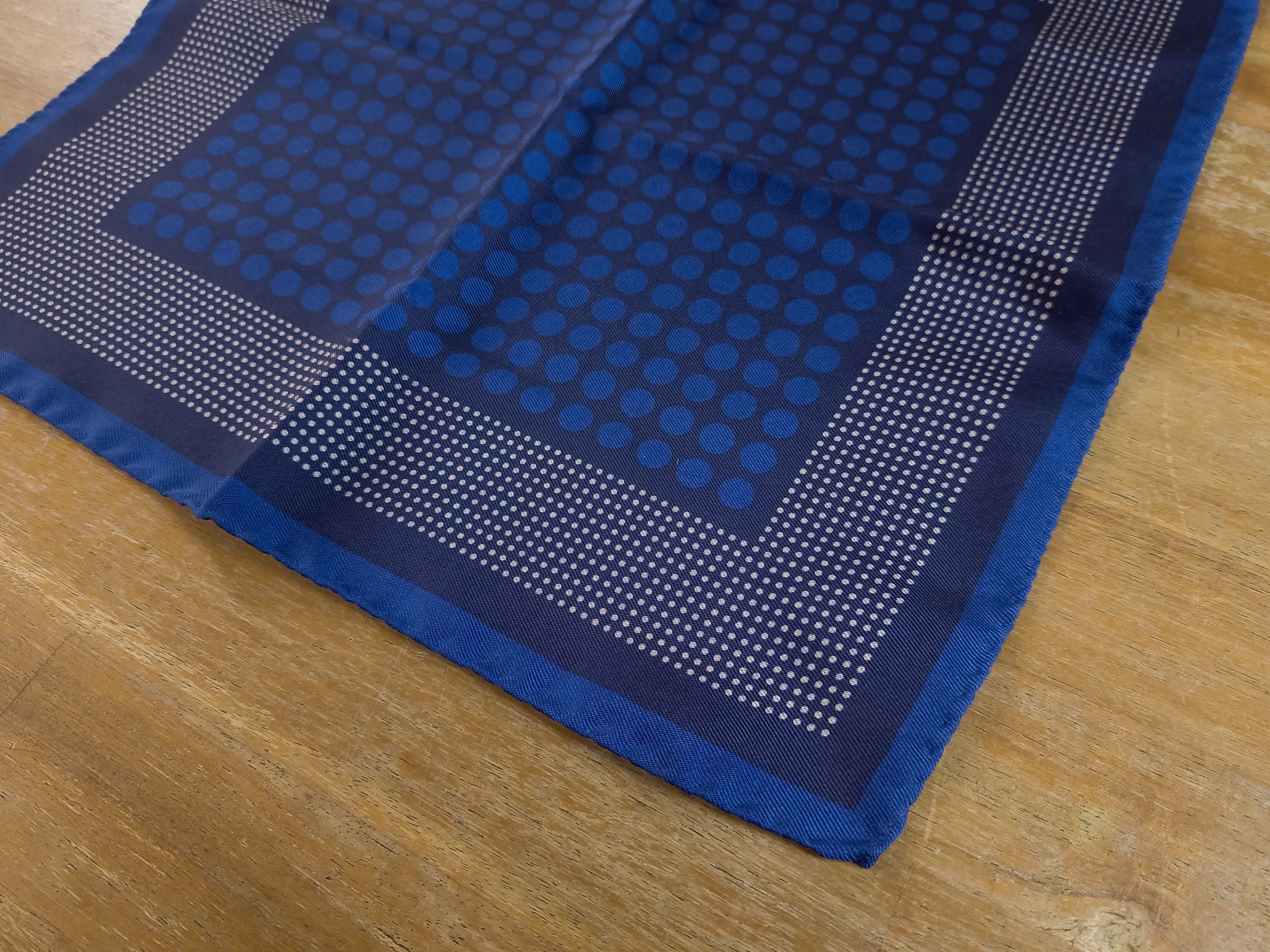 Canali CANALI blue polka dots houndstooth print silk pocket square Size ONE SIZE - 2 Thumbnail