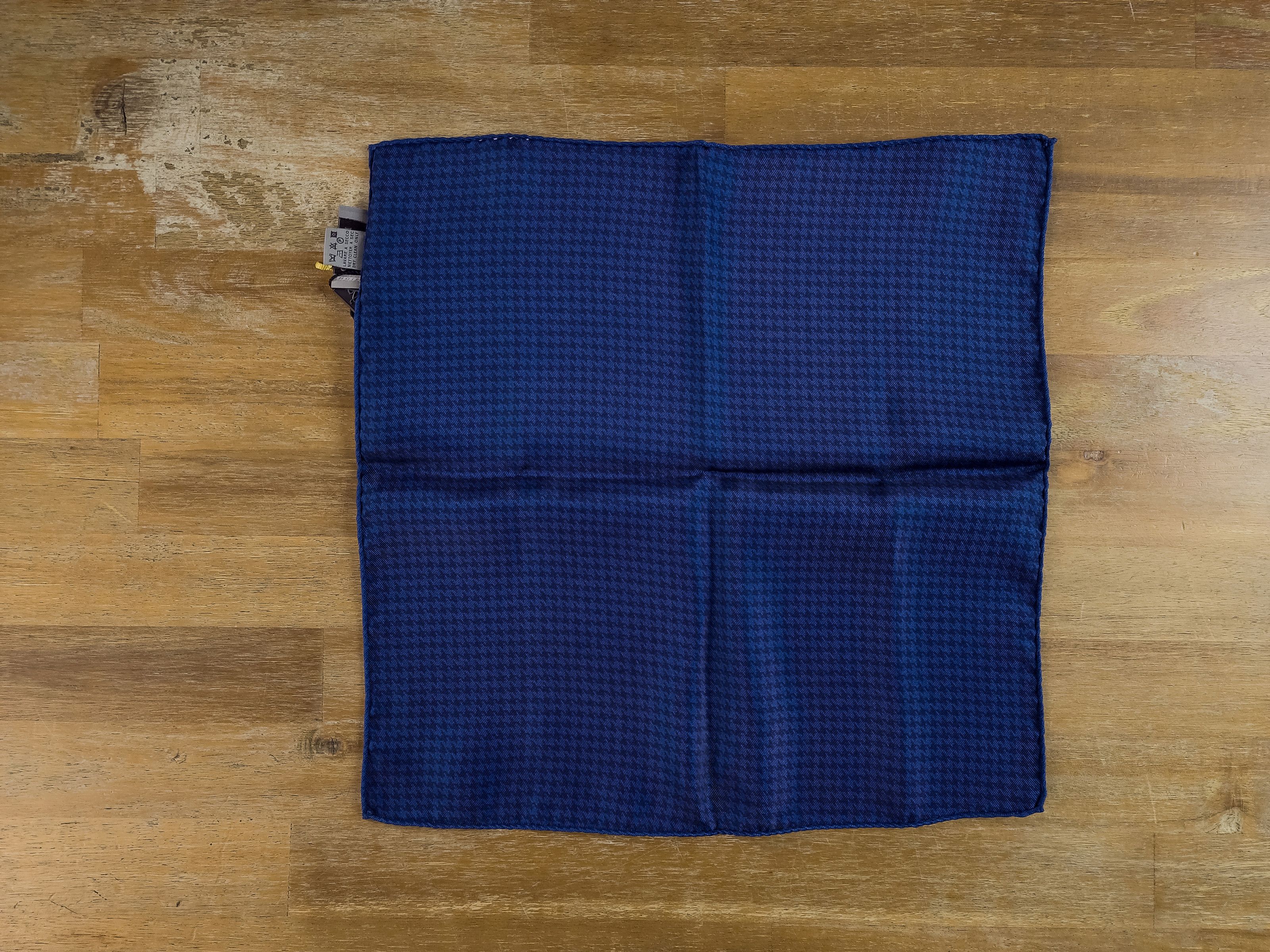 Canali CANALI blue polka dots houndstooth print silk pocket square Size ONE SIZE - 3 Thumbnail