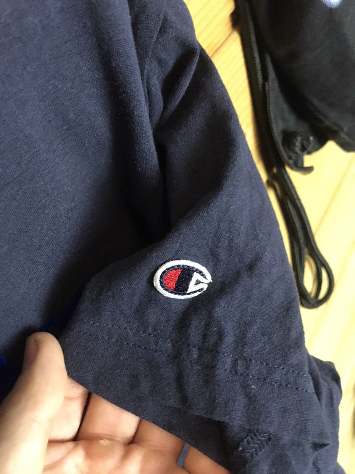 Champion Champion big velour logo t-shirt Size US M / EU 48-50 / 2 - 4 Thumbnail