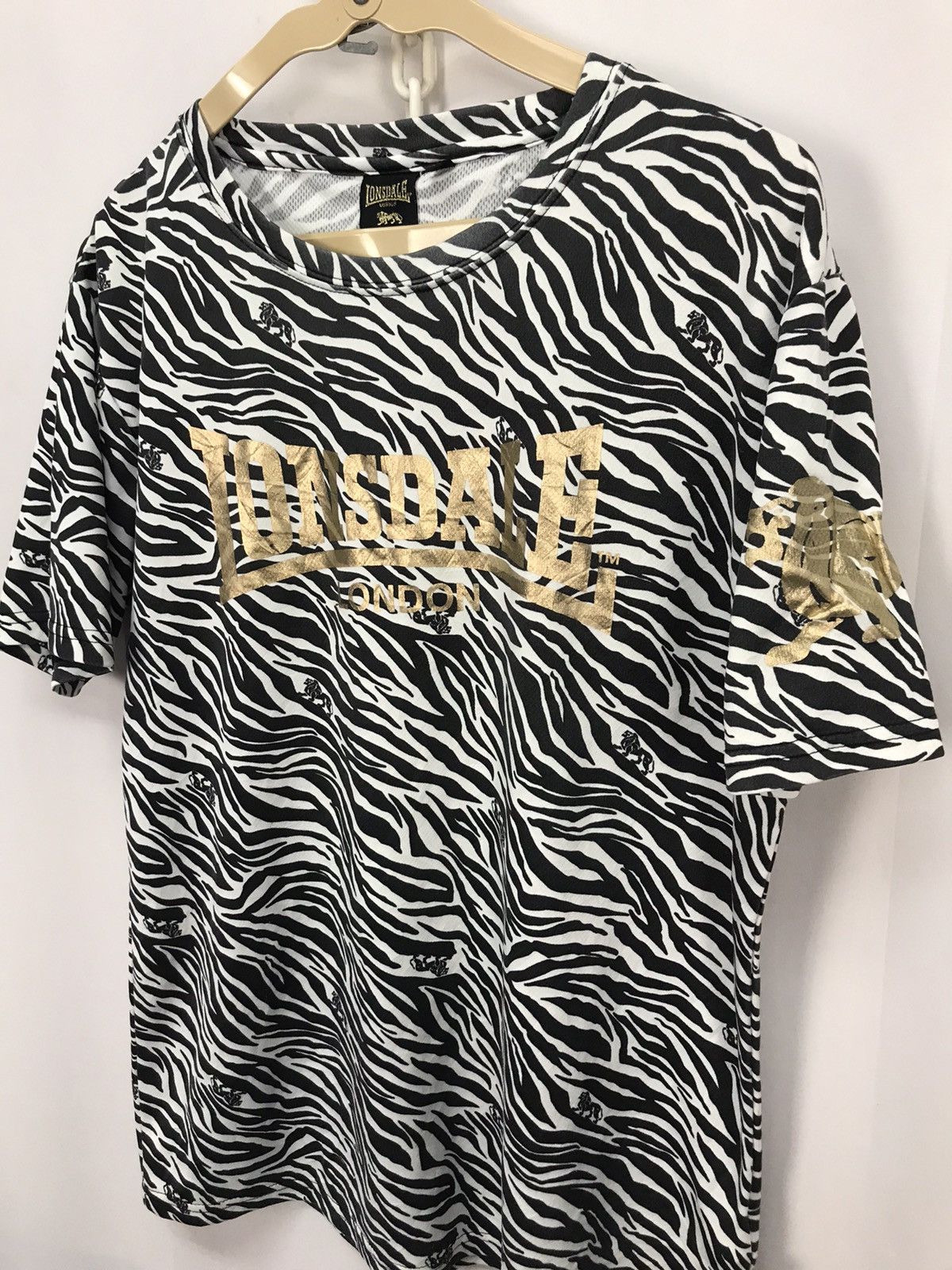 Lonsdale Lonsdale London fullprint jersey tshirt Size US M / EU 48-50 / 2 - 3 Thumbnail