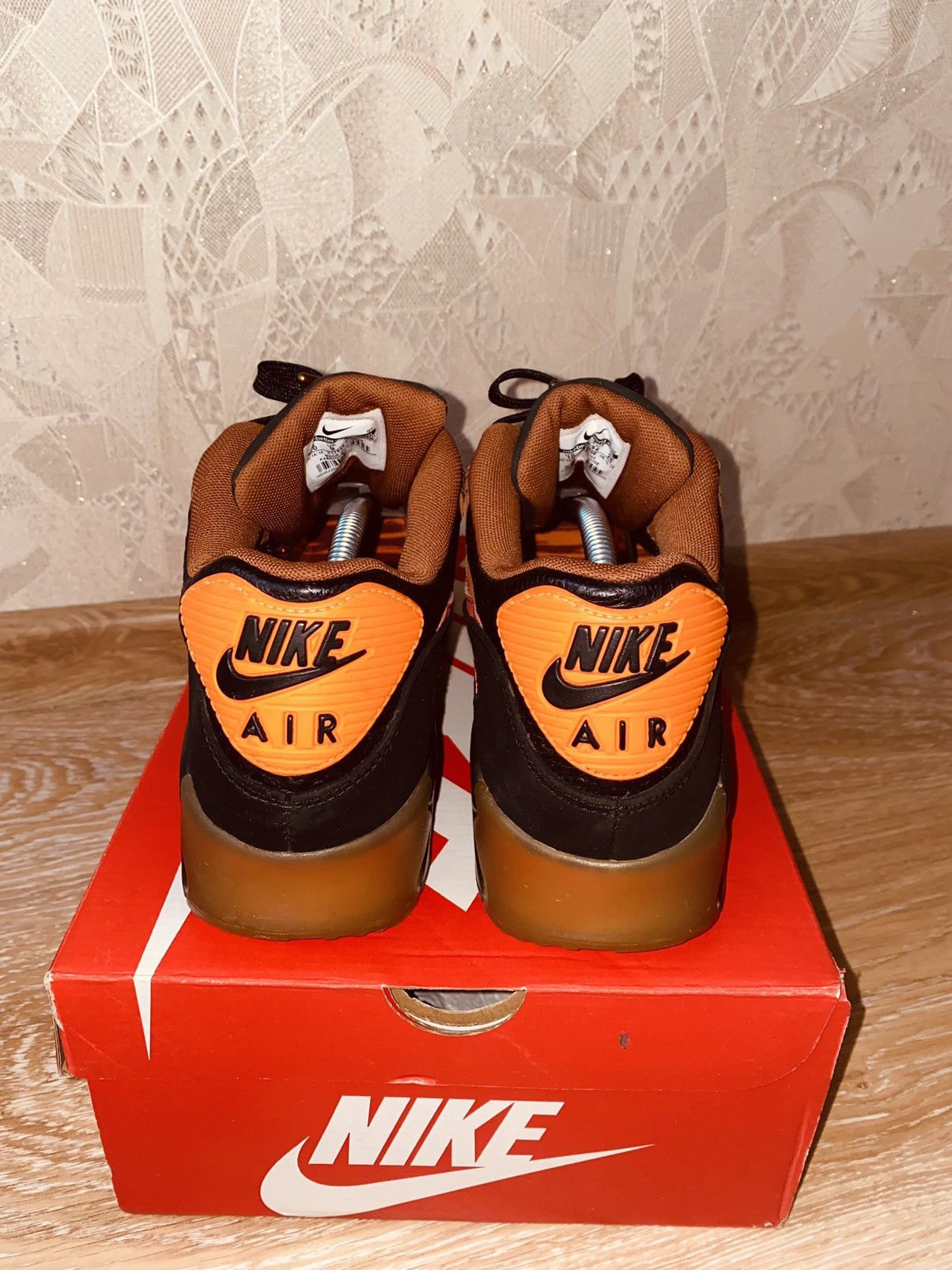 Nike ACG × Supreme Nike Air Max 90 Ice Halloween Bw 2014 Tn Size US 10 / EU 43 - 13 Thumbnail
