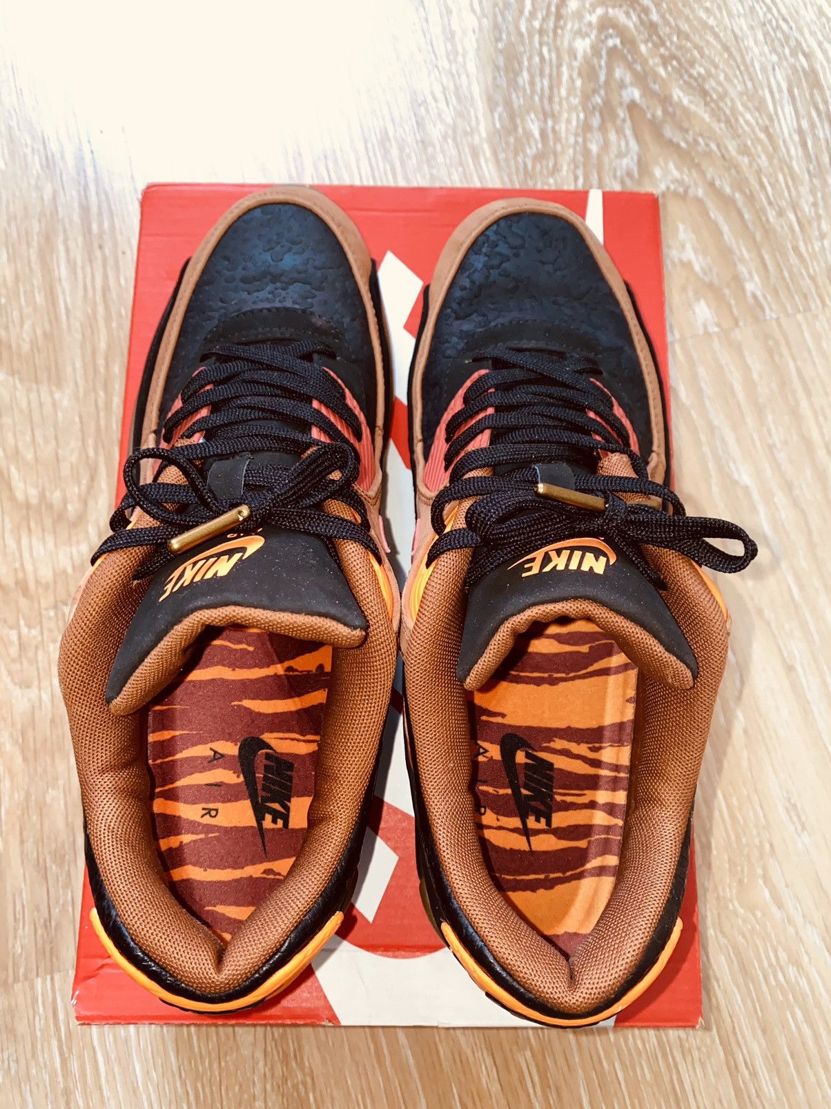 Nike ACG × Supreme Nike Air Max 90 Ice Halloween Bw 2014 Tn Size US 10 / EU 43 - 4 Thumbnail