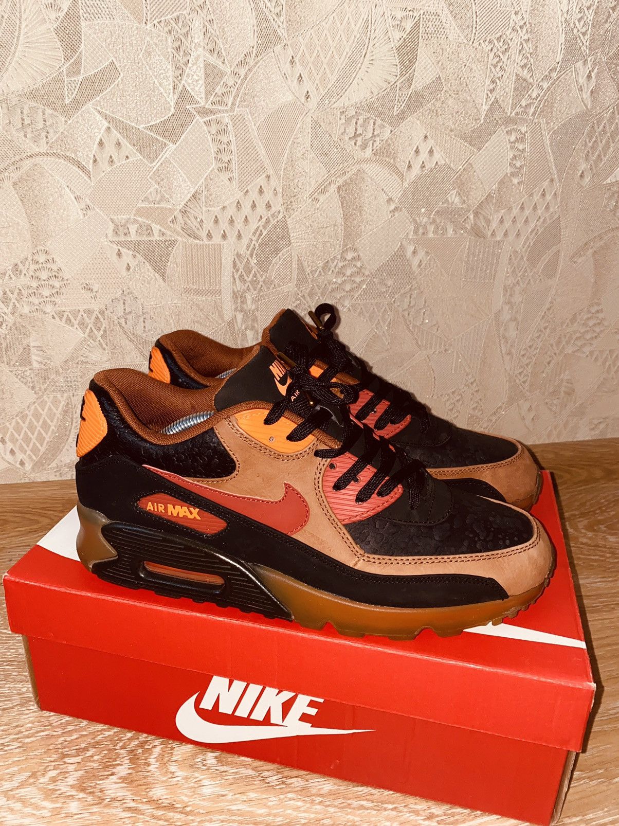 Nike ACG × Supreme Nike Air Max 90 Ice Halloween Bw 2014 Tn Size US 10 / EU 43 - 12 Thumbnail