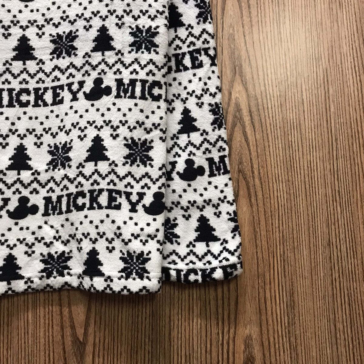 Disney × Mickey Mouse × Vintage Vintage Mickey Mouse Fleece Sweatshirt Size US M / EU 48-50 / 2 - 6 Thumbnail