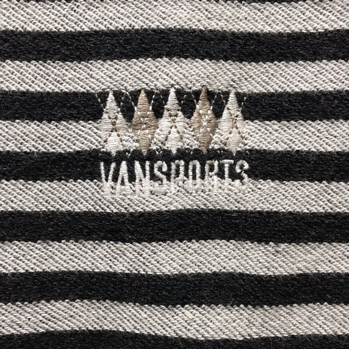 Japanese Brand × Vintage Vintage Stripes Design Vansports Size US S / EU 44-46 / 1 - 3 Thumbnail