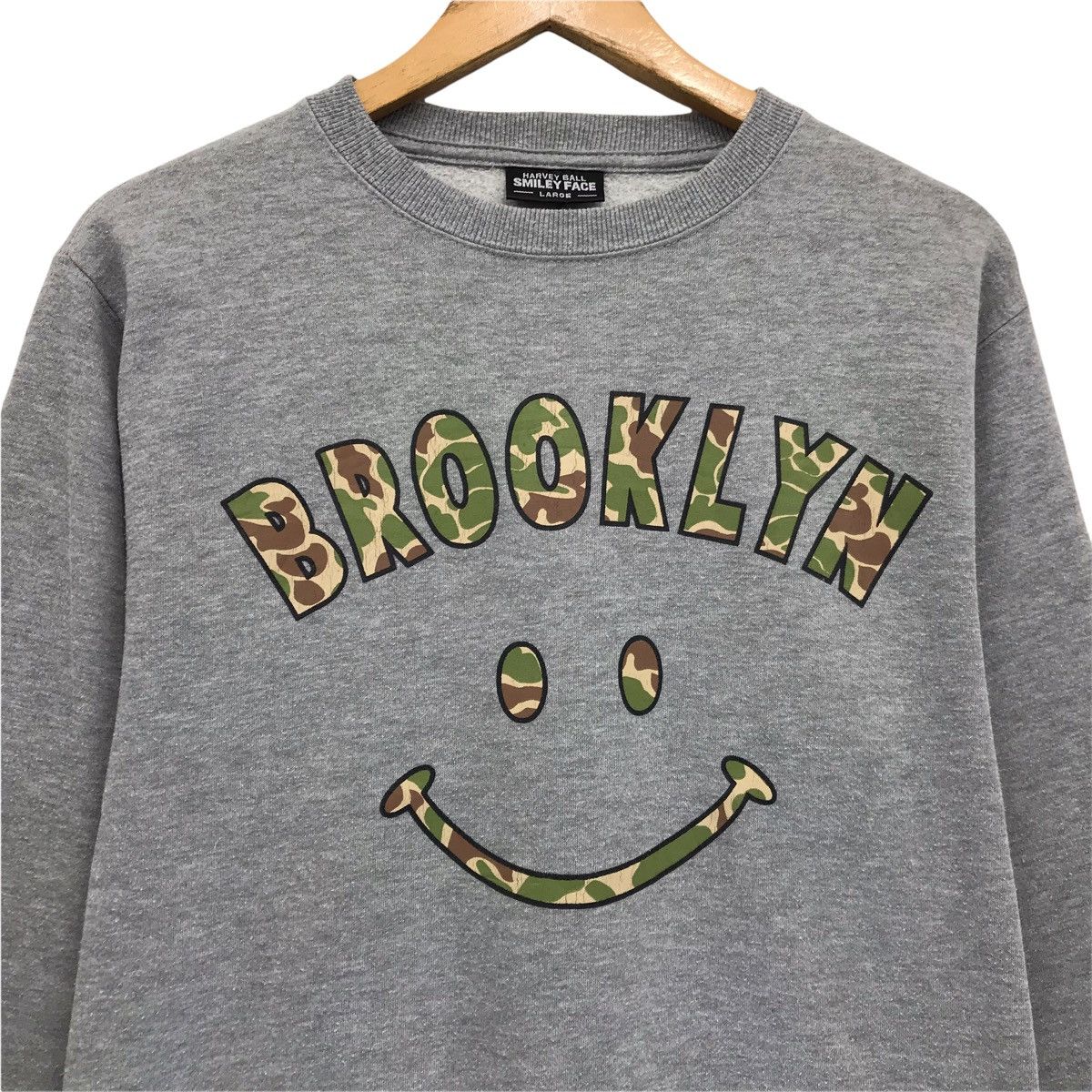 Brooklyn Clothing × Japanese Brand Vintage Brooklyn Smile Camo Logo Sweatshirt Size US M / EU 48-50 / 2 - 2 Thumbnail
