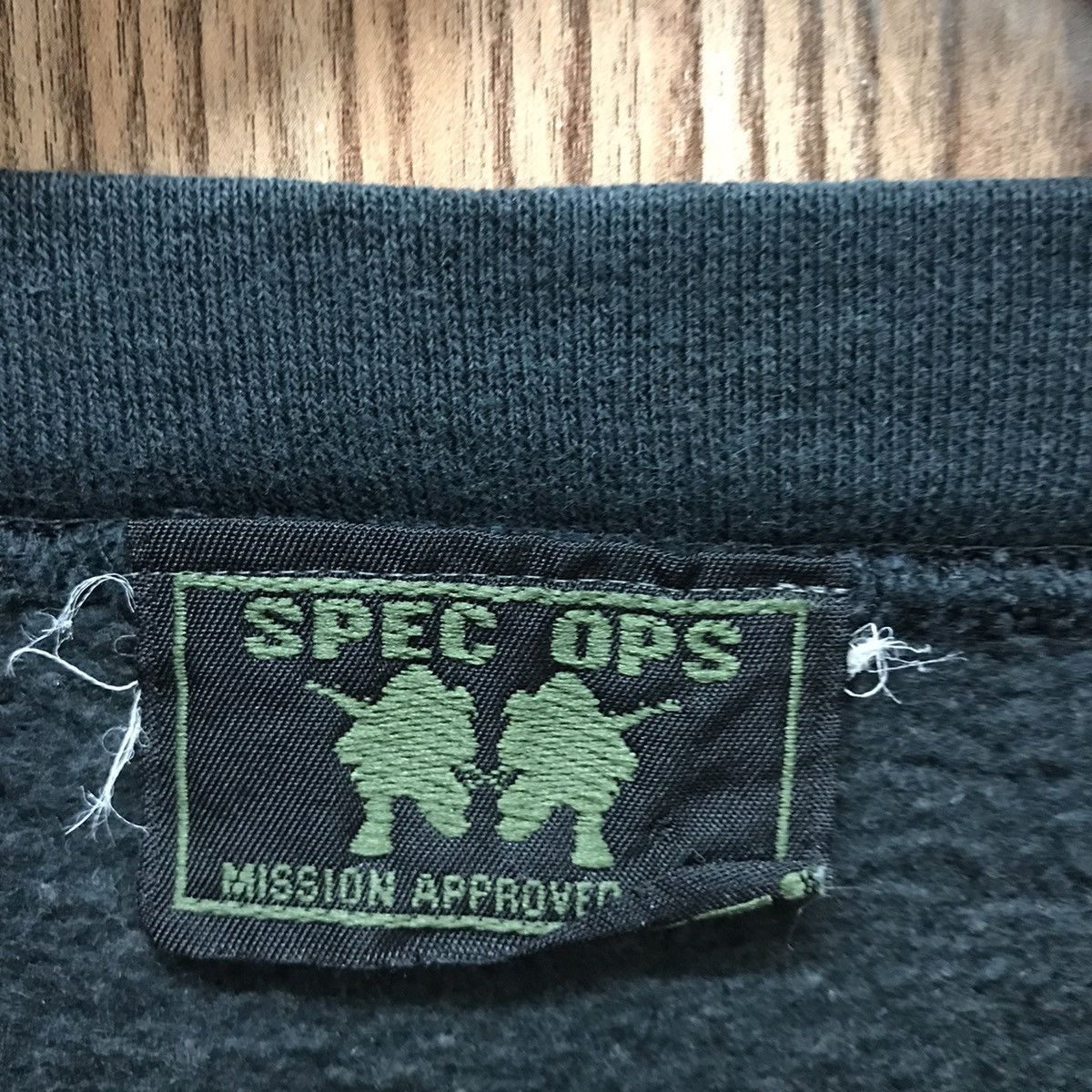 Other Vintage Spec Ops Sweatshirt Embroidery Big Logo Fighting Size US L / EU 52-54 / 3 - 7 Thumbnail
