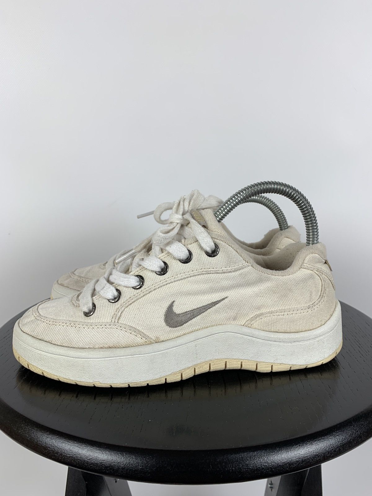 Nike 00s Vintage Nike Tennis Court Women’s Low Sneaks Size US 5.5 / IT 35.5 - 2 Thumbnail
