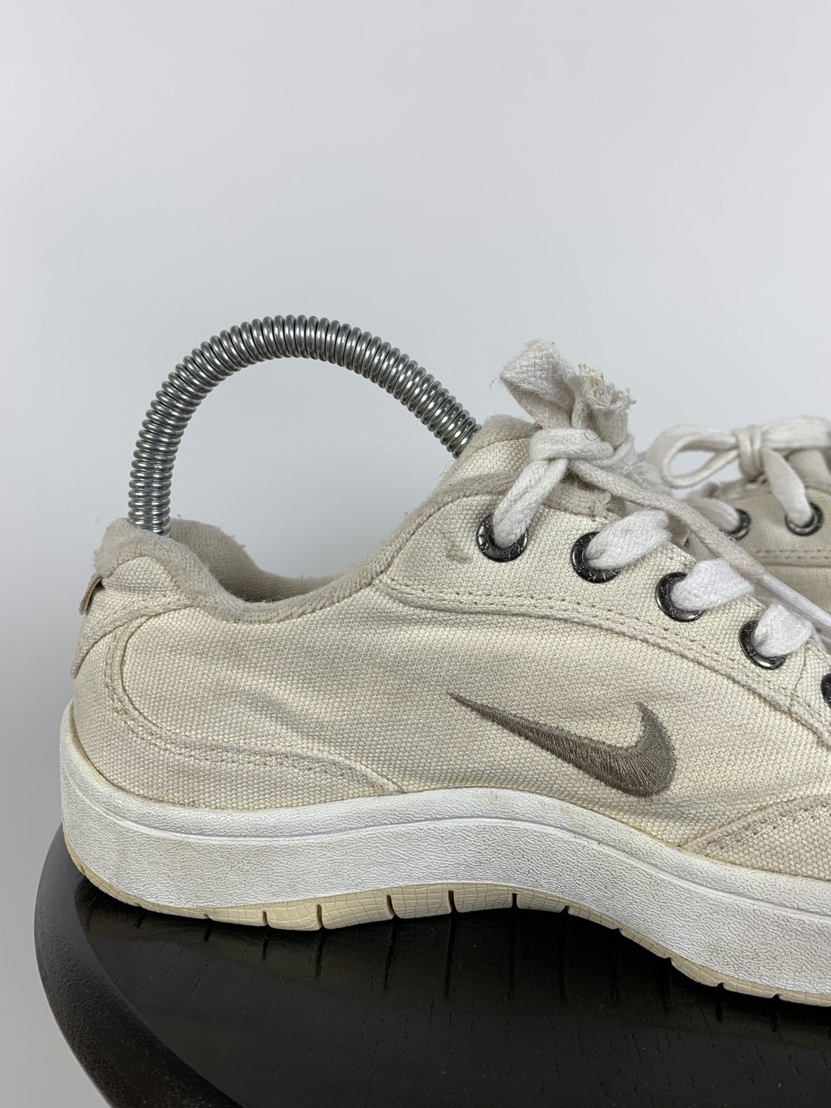 Nike 00s Vintage Nike Tennis Court Women’s Low Sneaks Size US 5.5 / IT 35.5 - 15 Thumbnail