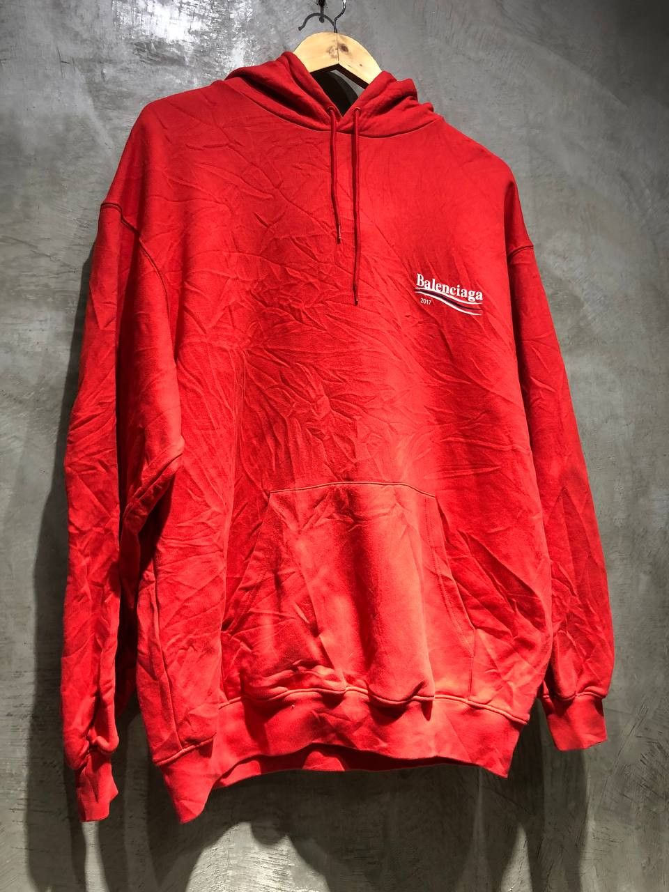Balenciaga Balenciaga Campaign Pull over hoodie Size US XL / EU 56 / 4 - 4 Thumbnail