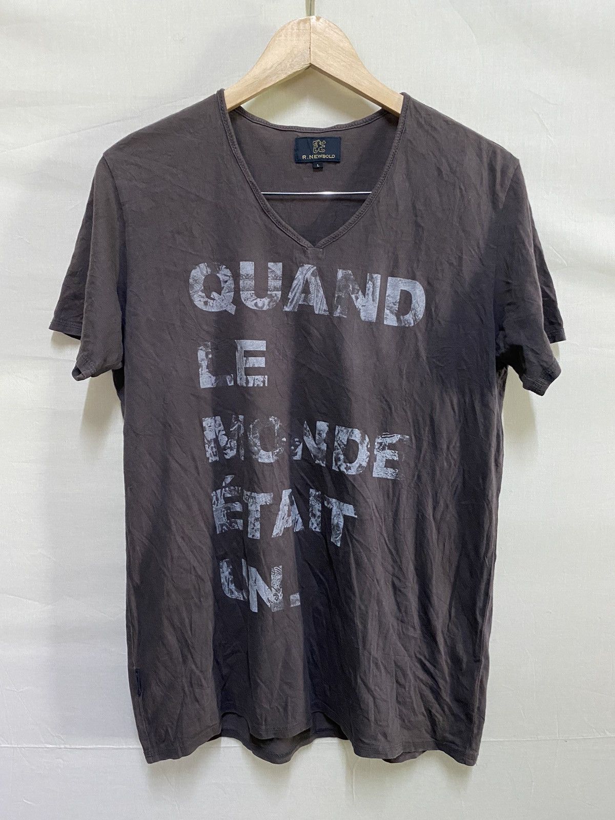 Paul Smith × R.Newbold R.Newbold T Shirt V Neck Size US L / EU 52-54 / 3 - 1 Thumbnail