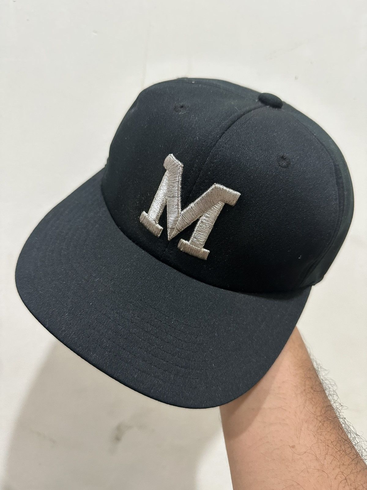 Mizuno 🔥Vintage🔥 Letter “M” Mizuno Japanese Baseball Team Hat Size ONE SIZE - 1 Thumbnail