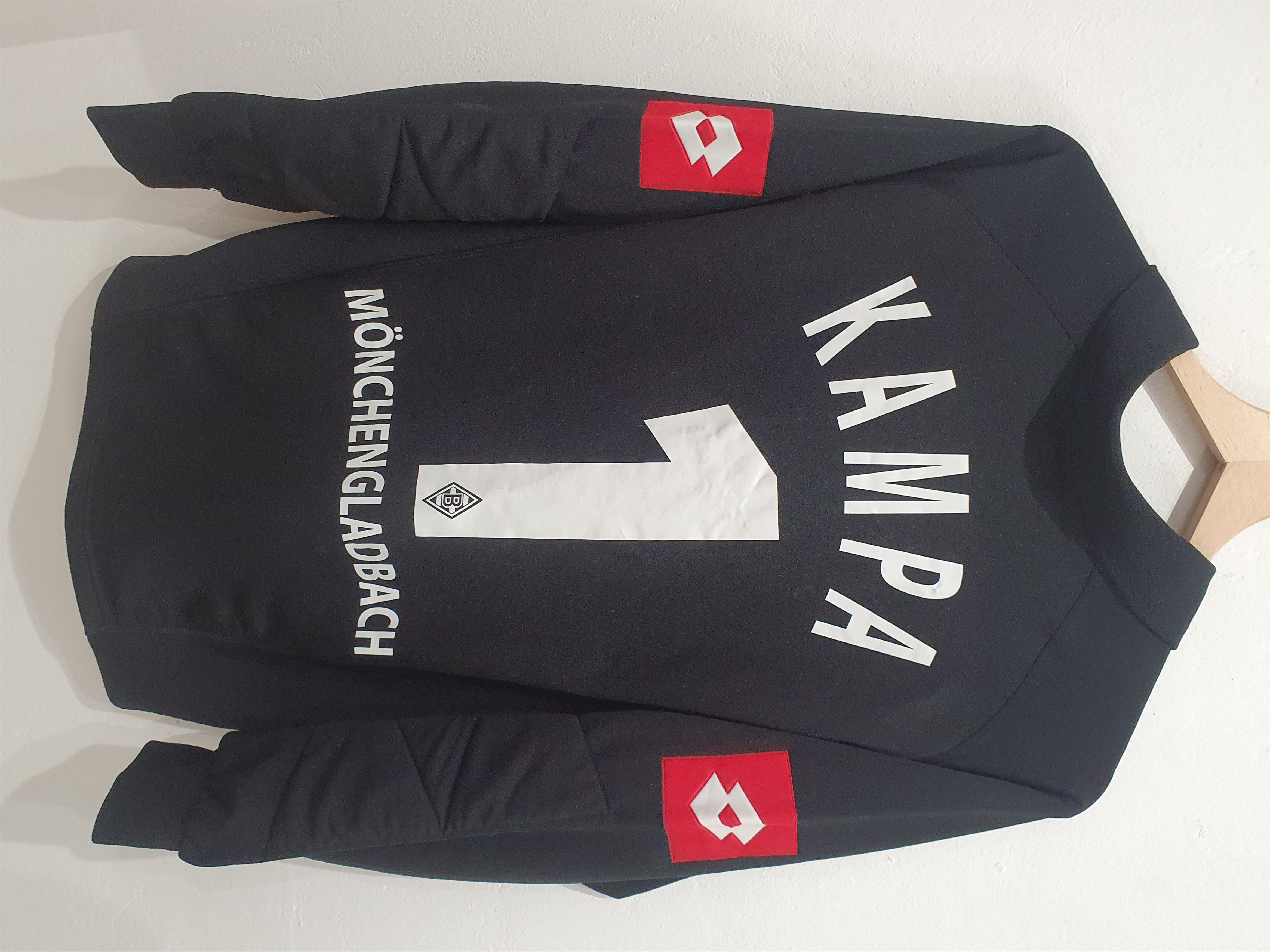 image of Jersey x Lotto Kampa Borussia Monchengladbach Size S Gk Shirt in Black, Men's