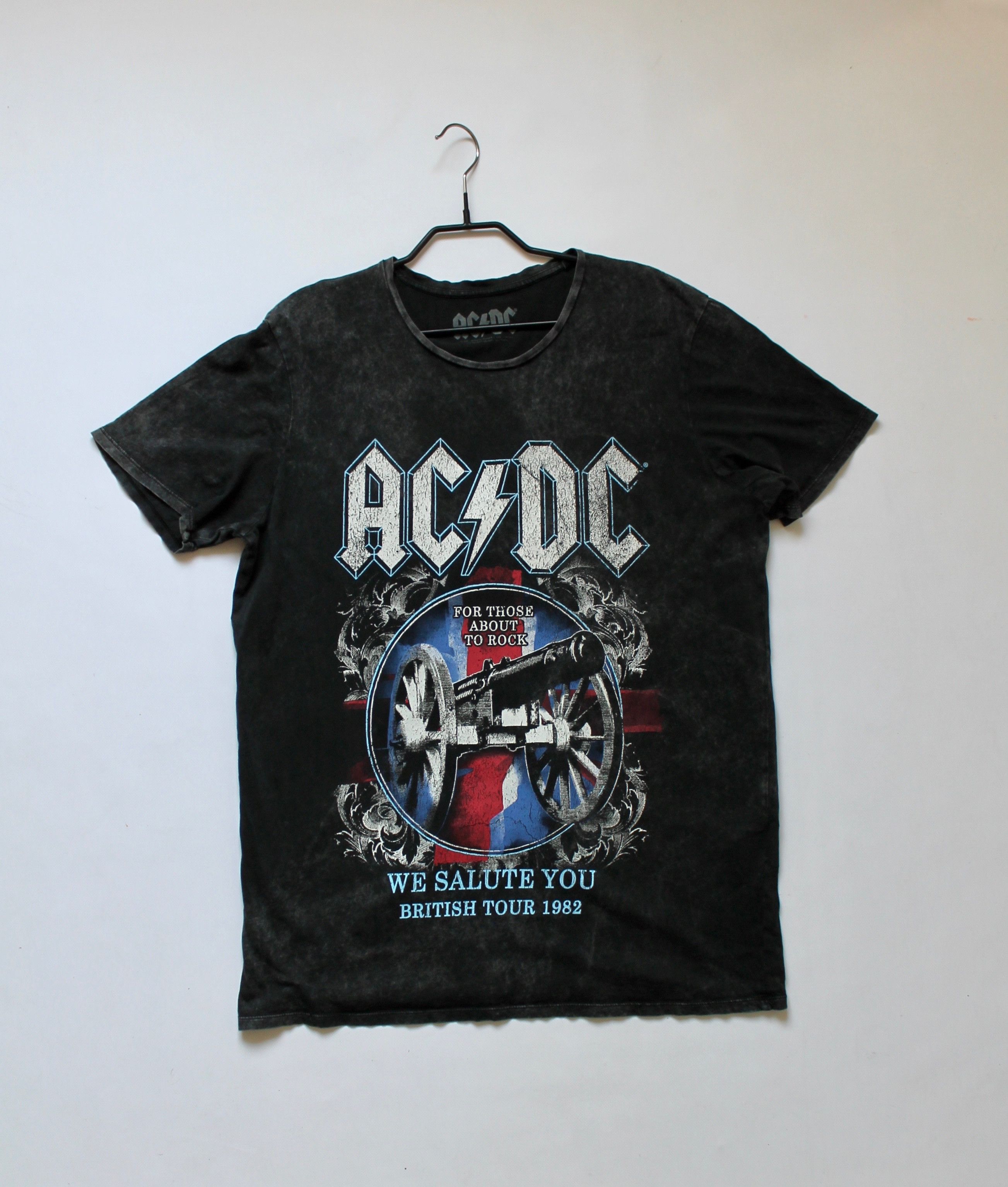 AC/DC AC/DC Band Tees rock t shirt Faded gray Size US XL / EU 56 / 4 - 8 Thumbnail