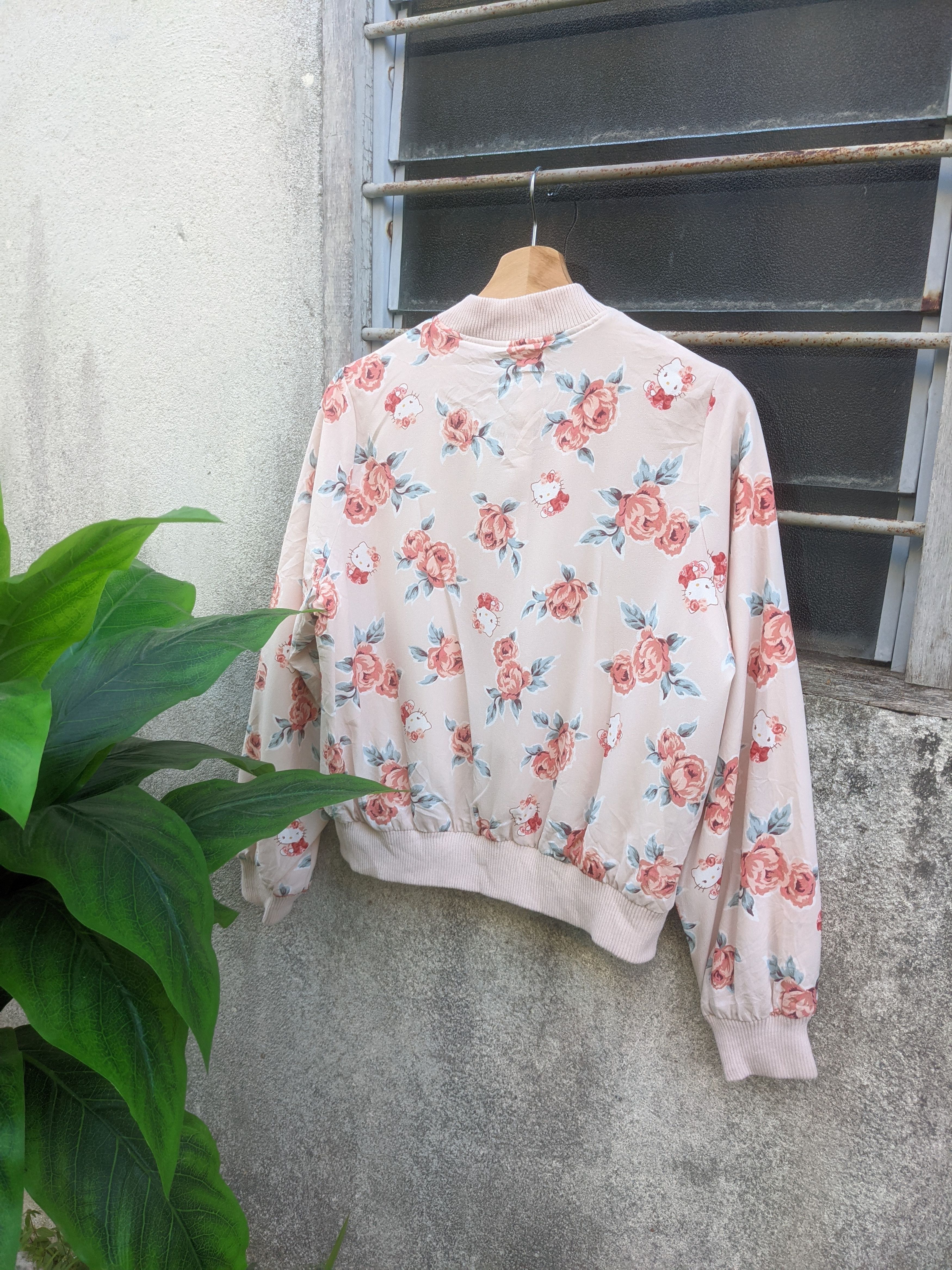 Japanese Brand Hello Kitty X Sorridere Satin Jacket Size L / US 10 / IT 46 - 2 Thumbnail
