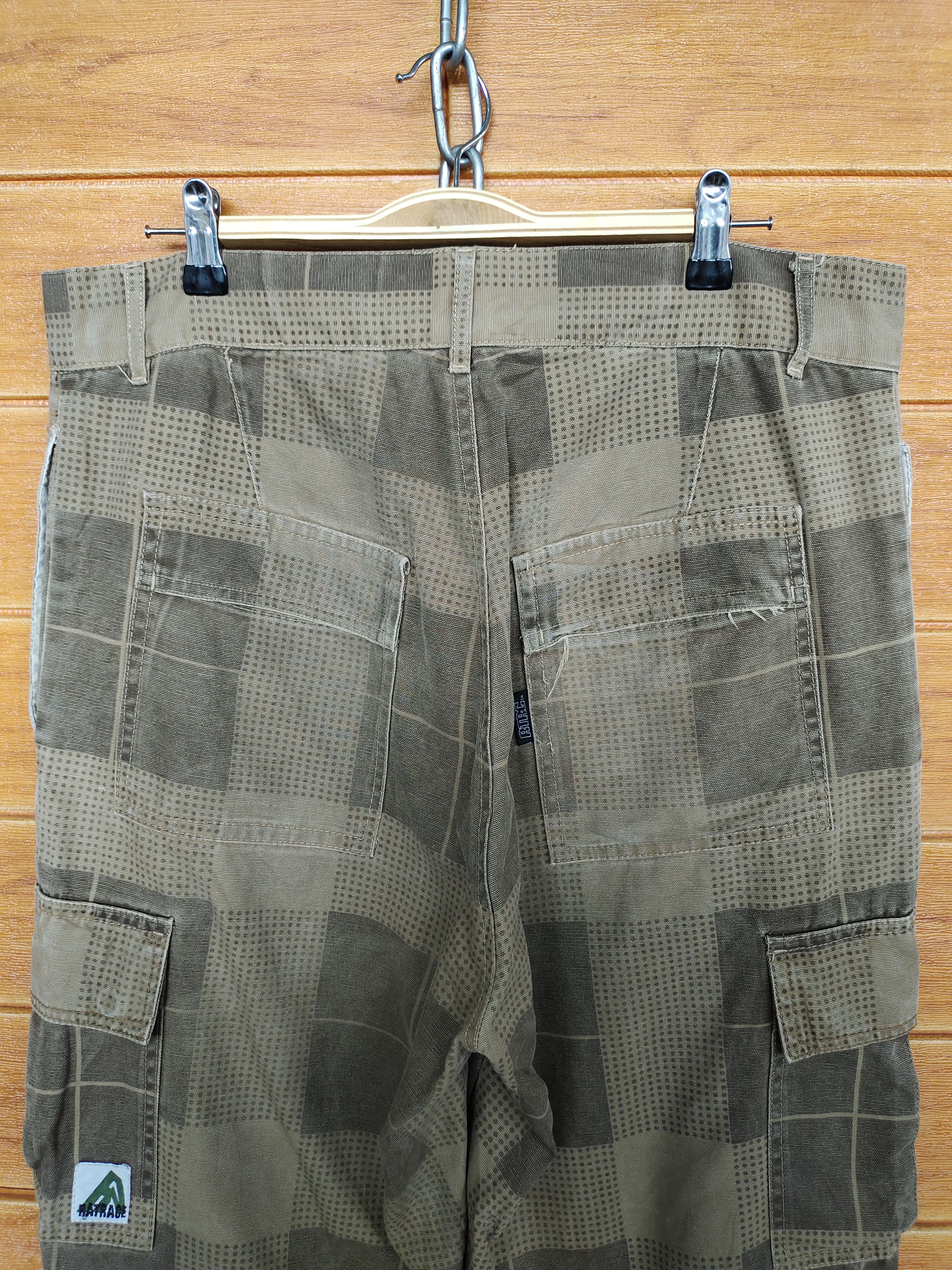 Japanese Brand Baggy Pants RTRC Checkered Art Cargo Pants Size US 34 / EU 50 - 3 Thumbnail