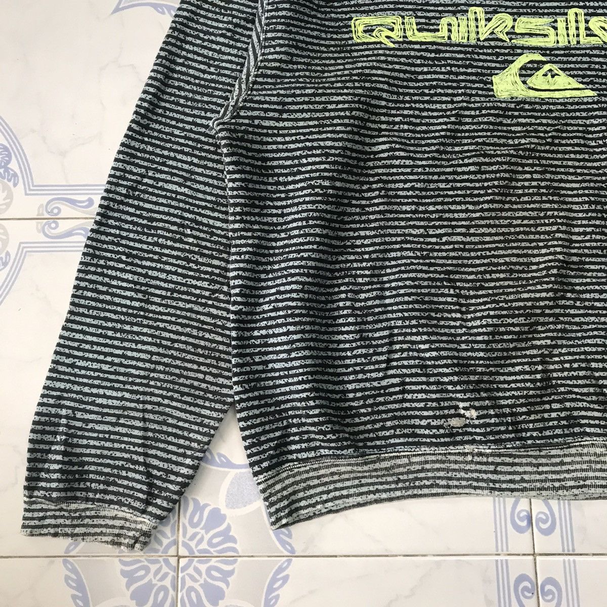 Quiksilver Vtg Quiksilver Jumper Sweatshirt Size US L / EU 52-54 / 3 - 3 Thumbnail