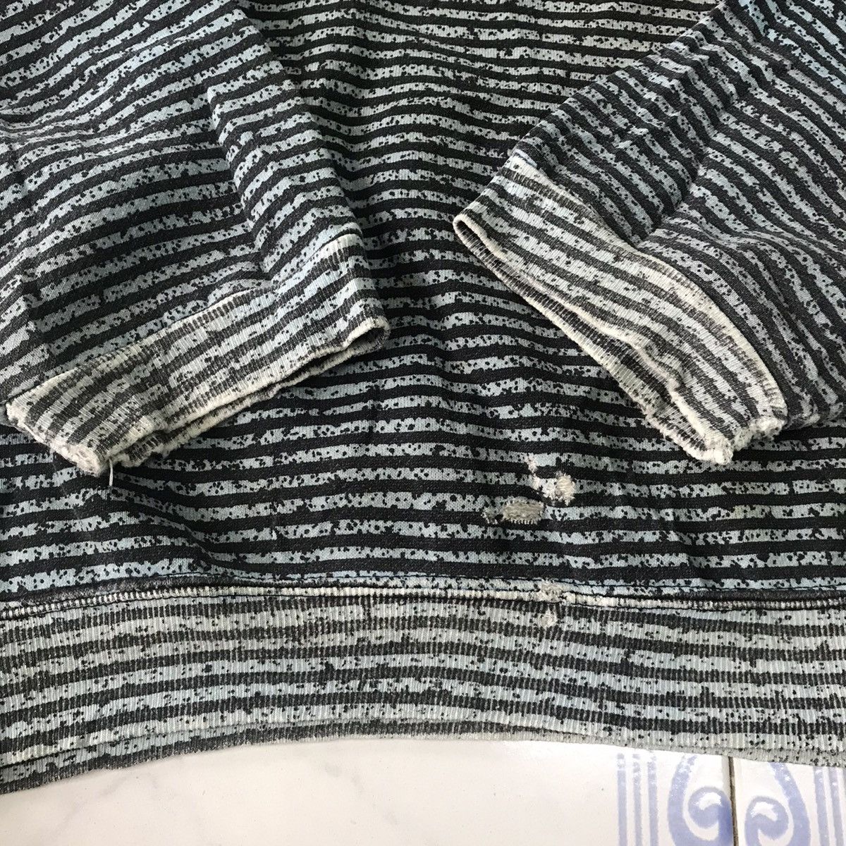 Quiksilver Vtg Quiksilver Jumper Sweatshirt Size US L / EU 52-54 / 3 - 9 Thumbnail