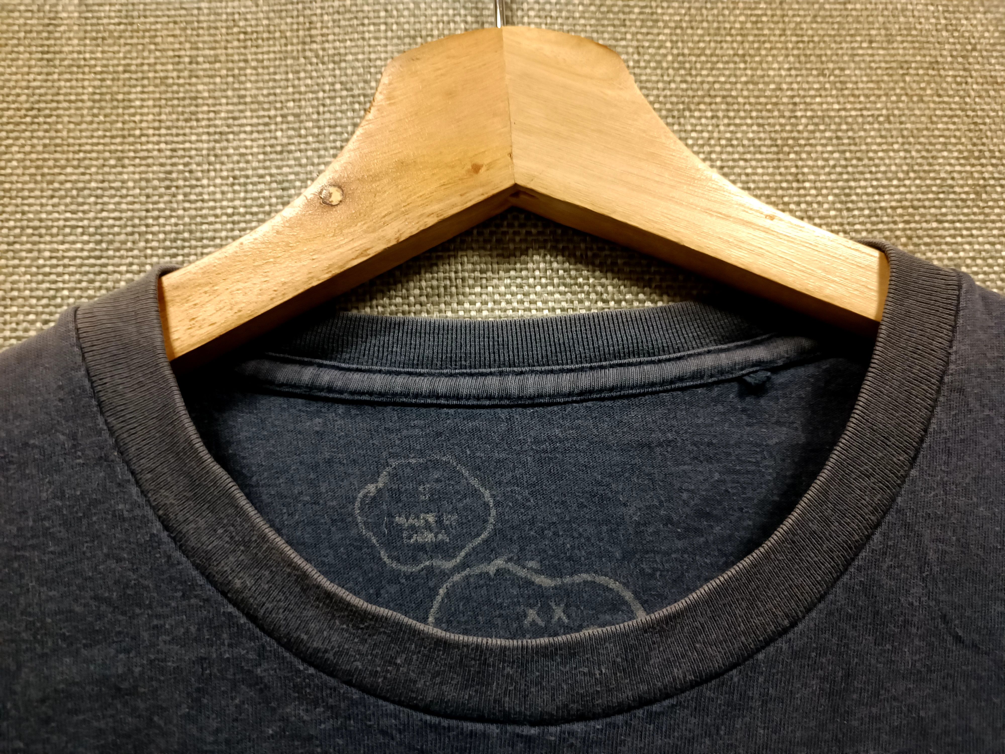 Kaws × Peanuts × Uniqlo t shirt kaws x peanuts Size US S / EU 44-46 / 1 - 3 Thumbnail