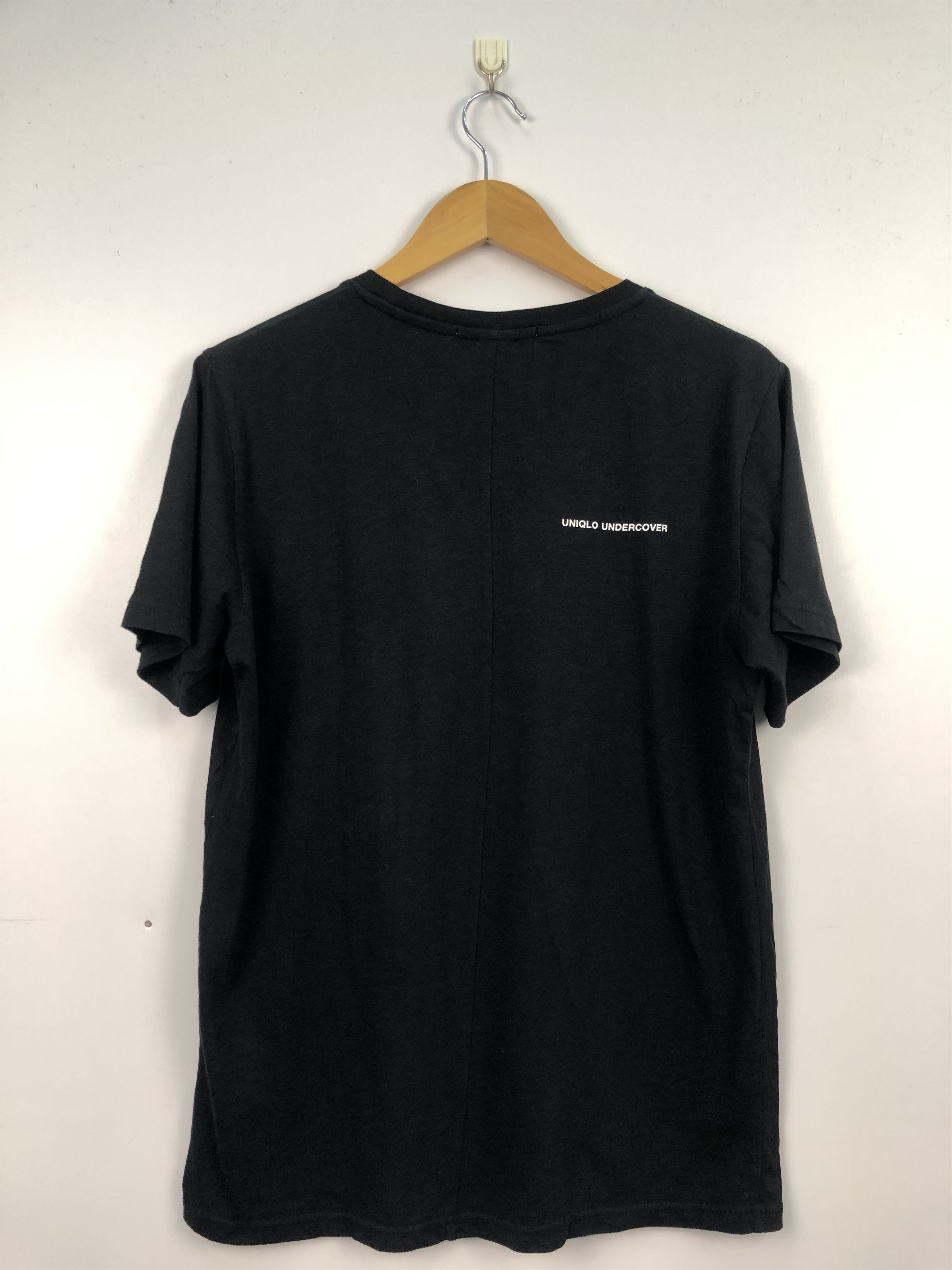 Undercover × Uniqlo Uniqlo X Undercover Mickey Mouse T Shirt Size US L / EU 52-54 / 3 - 4 Thumbnail