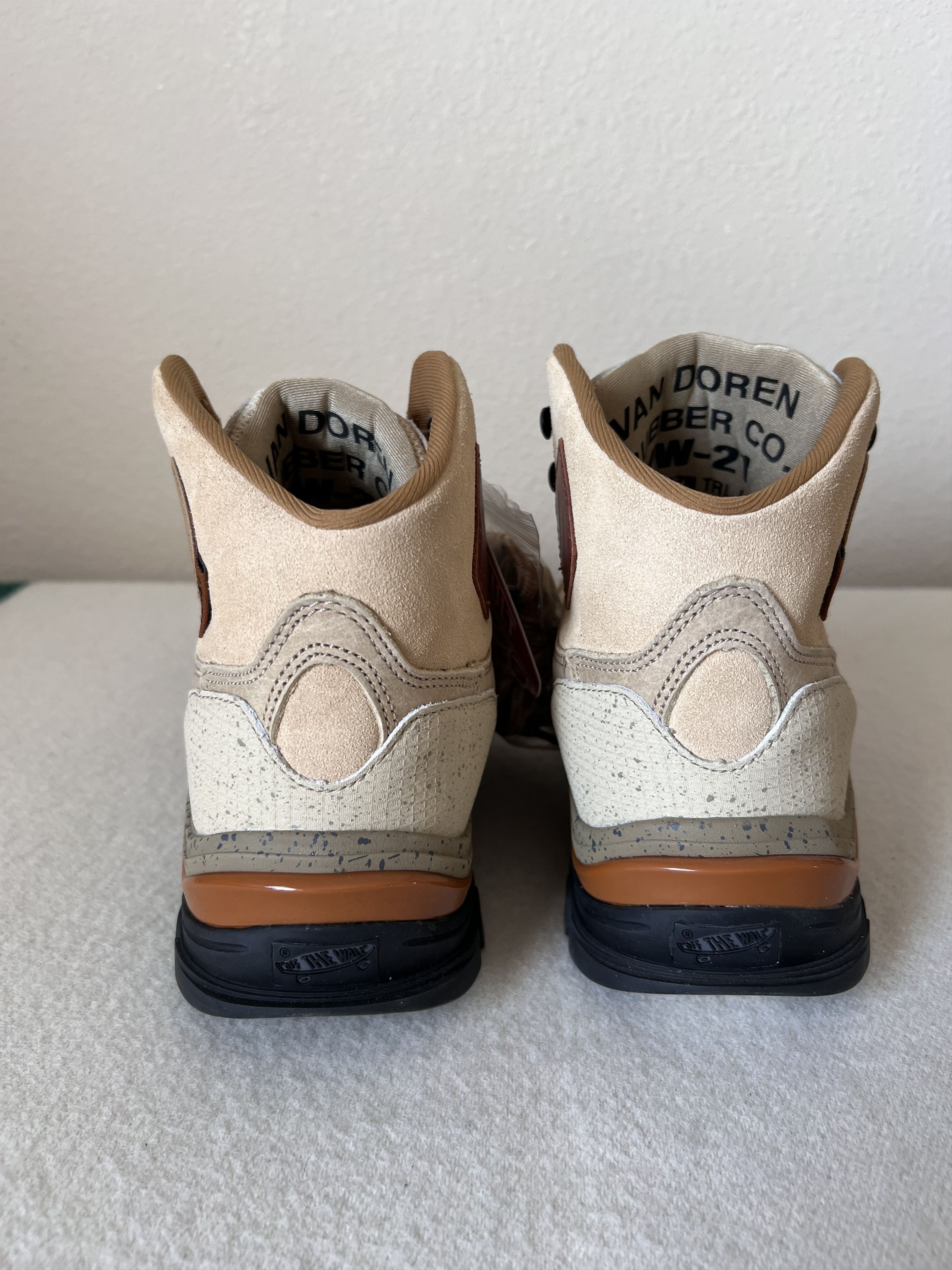 Taka Hayashi × Vans Vans Taka Hayashi Amazon Trail Lx High in Beige Size US 8 / EU 41 - 5 Thumbnail