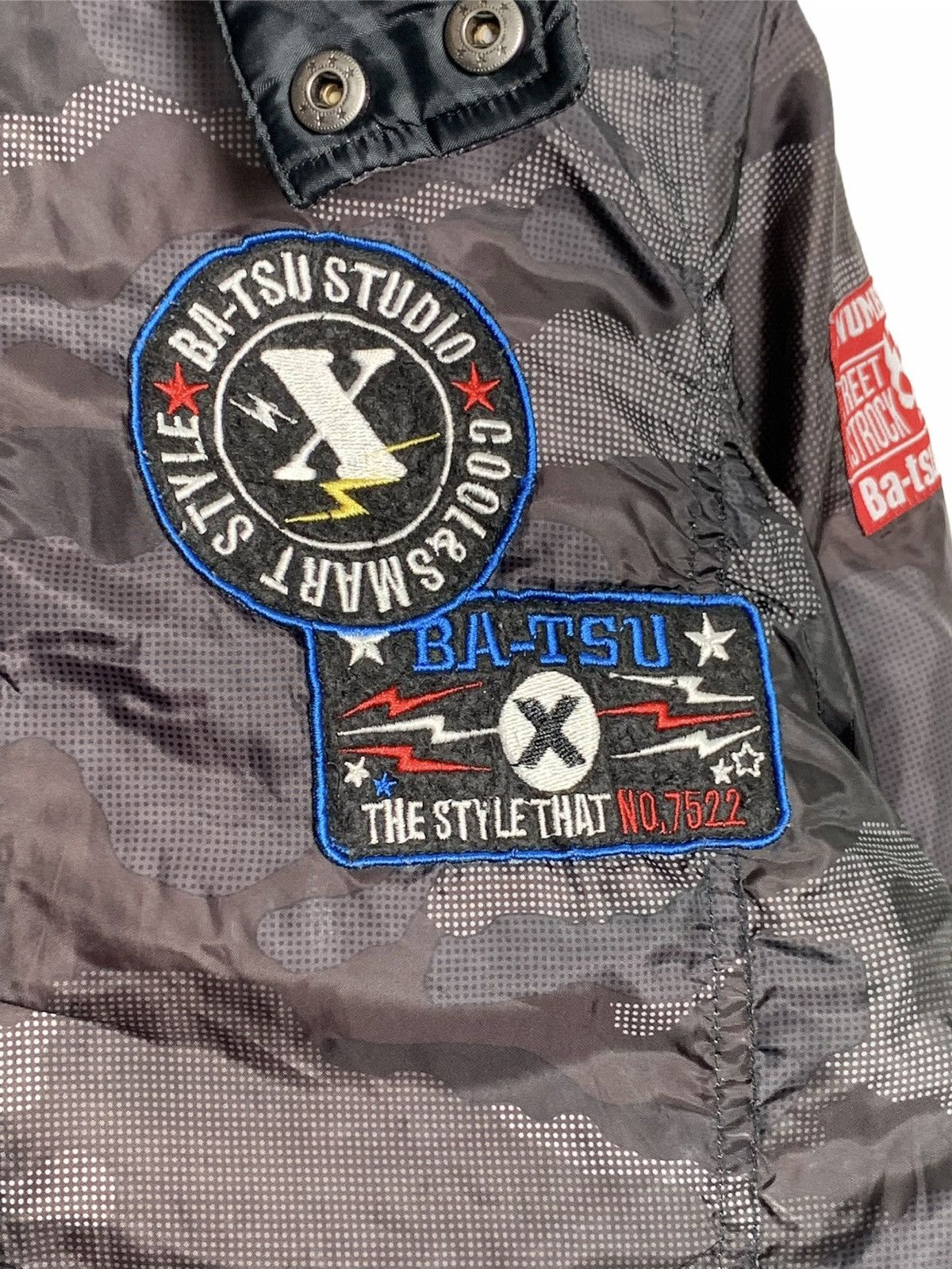 Japanese Brand Batsu Studio Patches Camouflage Winter Hoodie Jacket Size US S / EU 44-46 / 1 - 3 Thumbnail