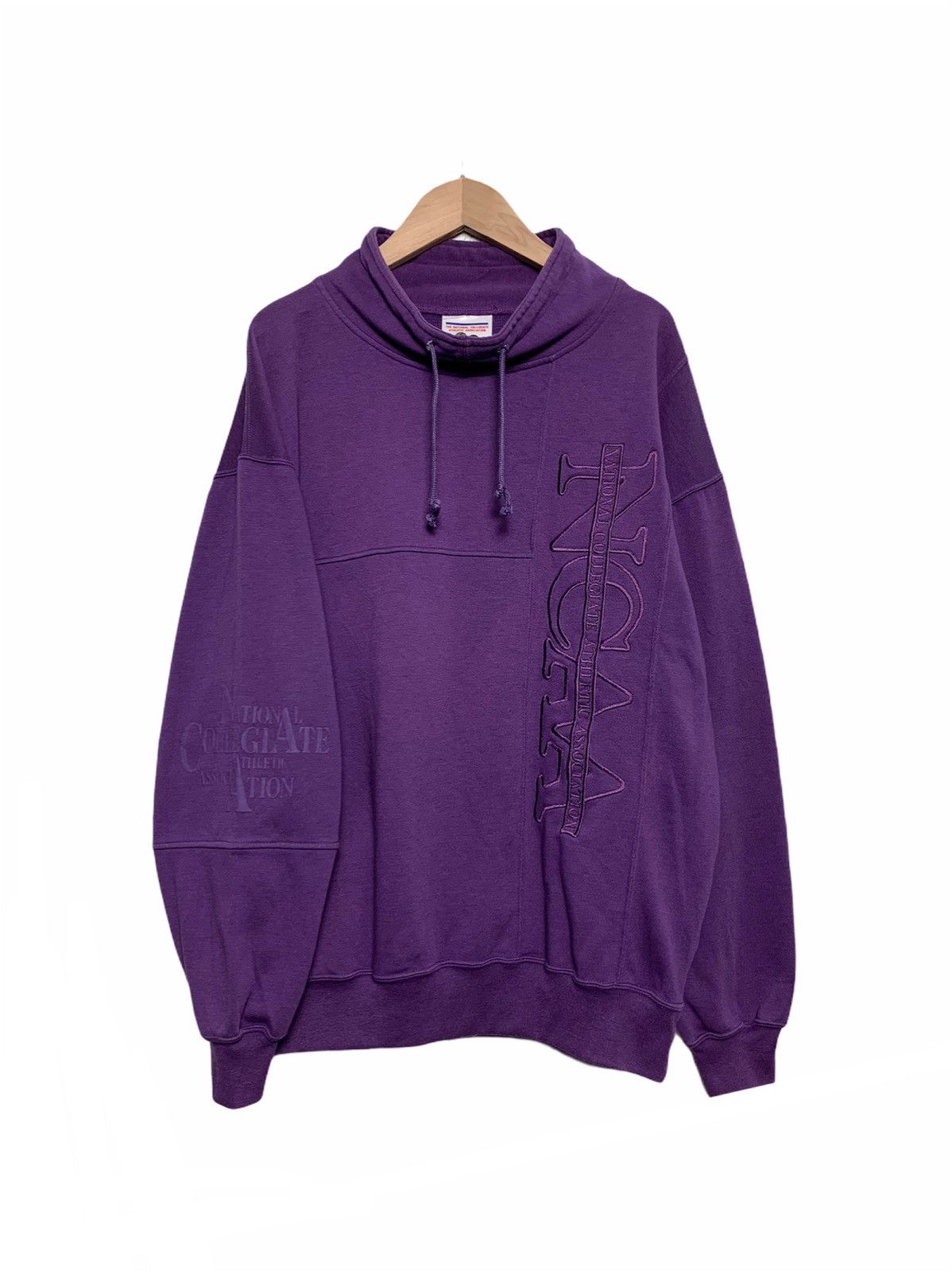 Japanese Brand Ncaa Embroidered Pullover Sweatshirt Size US L / EU 52-54 / 3 - 1 Thumbnail