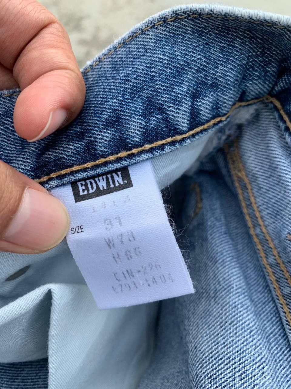 Edwin Vintage Edwin Lightly Distressed Washed Denim Size US 30 / EU 46 - 16 Thumbnail