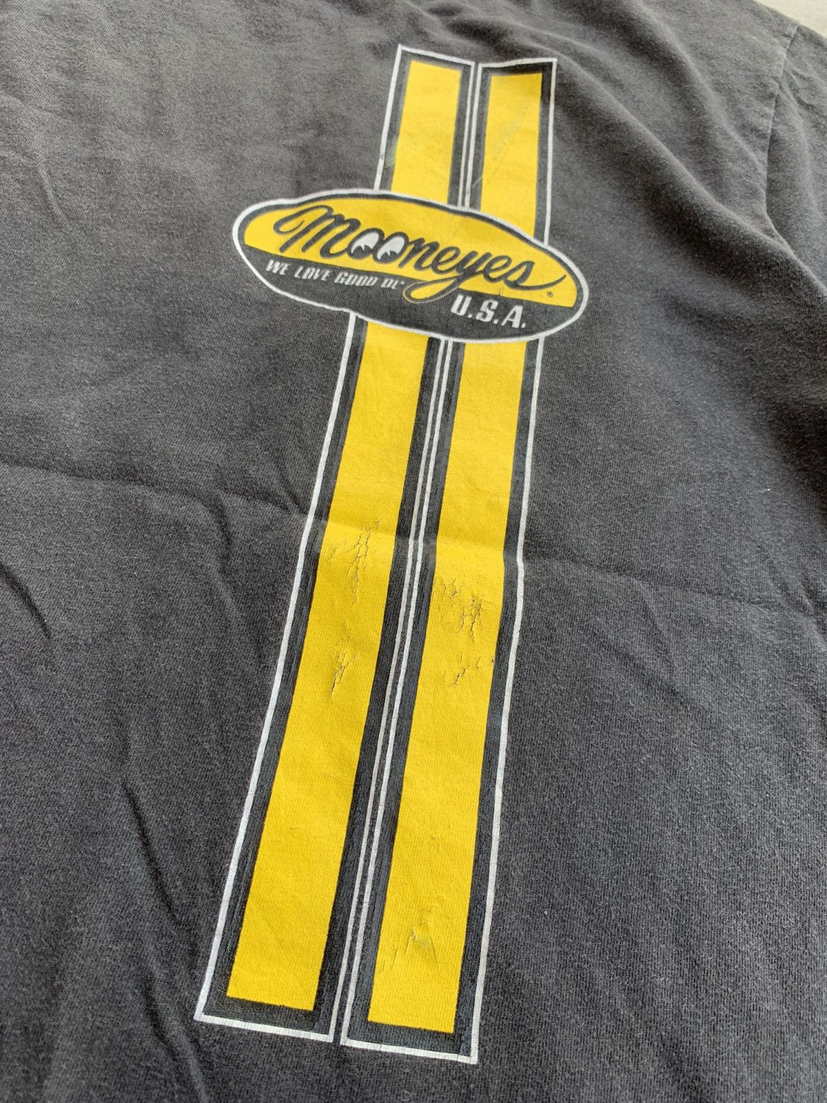 Vintage Vintage 90s Faded Black Mooneyes USA tshirt Single Stich Size US L / EU 52-54 / 3 - 5 Thumbnail