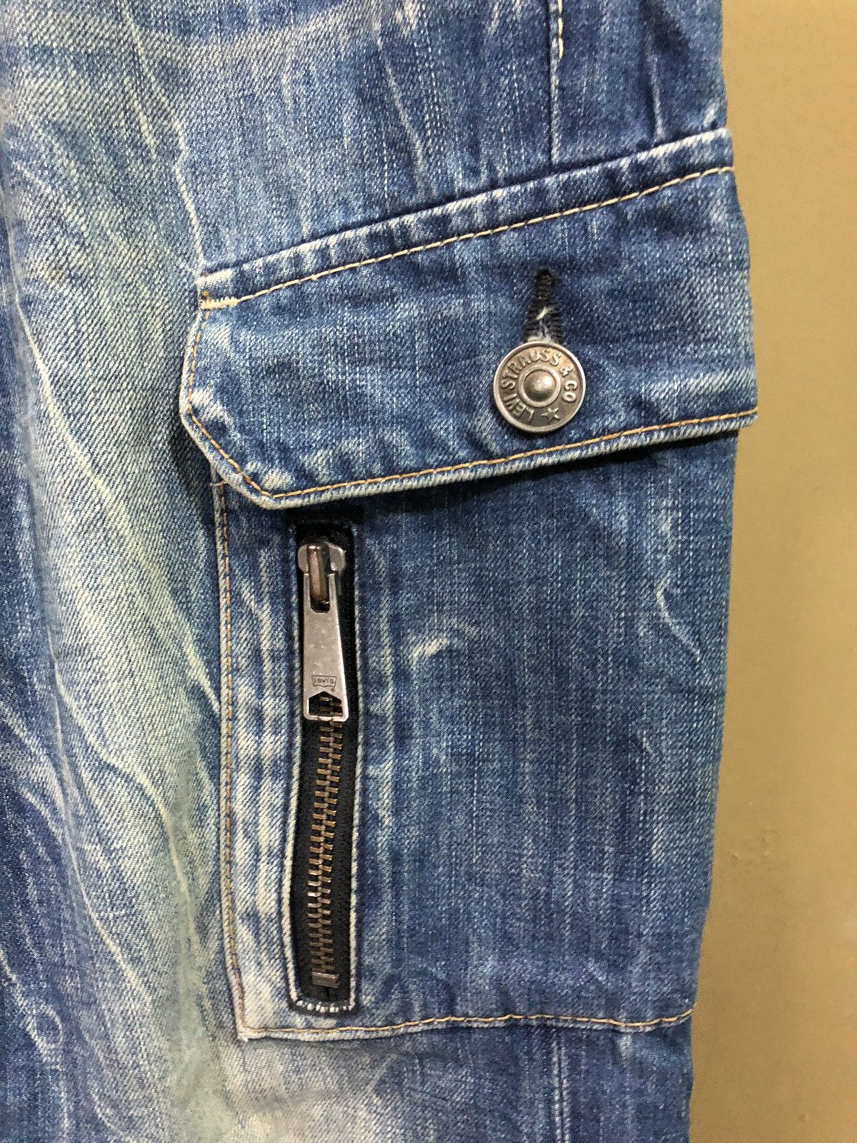 Levi's × Vintage Vintage Levis Cargo Denim Jeans Size US 31 - 6 Thumbnail