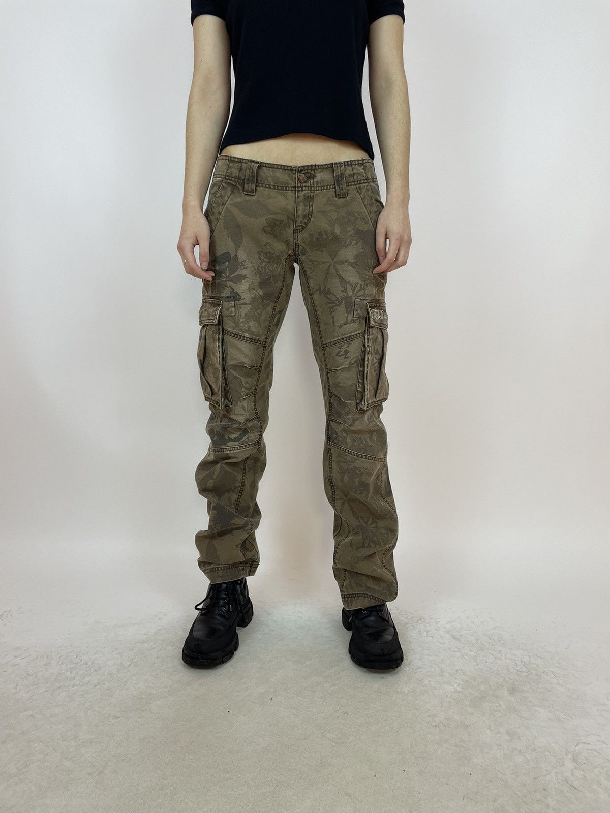 Oxbow OXBOW vintage camouflage cargo pants Womens size 2 Size 26" / US 2 / IT 38 - 2 Thumbnail