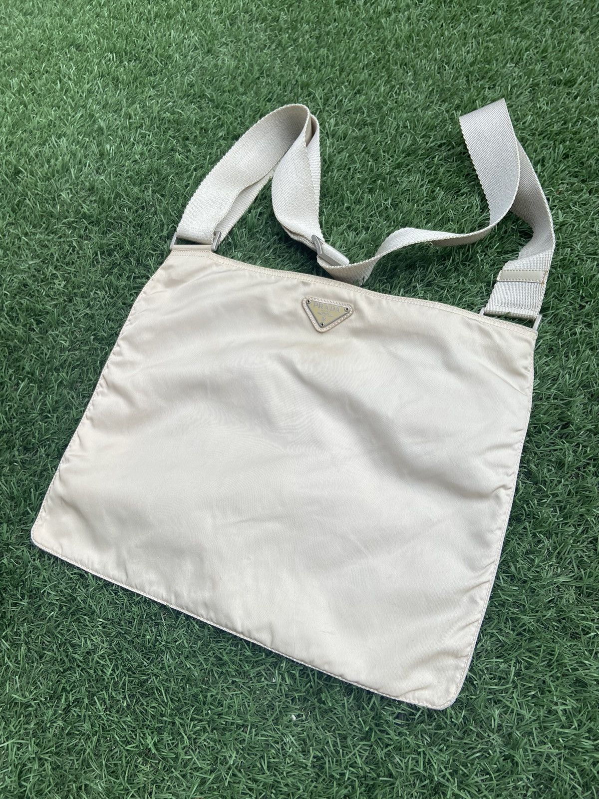 Prada PRADA Bag Nylon Messenger Crossbody Bag Size ONE SIZE - 4 Thumbnail