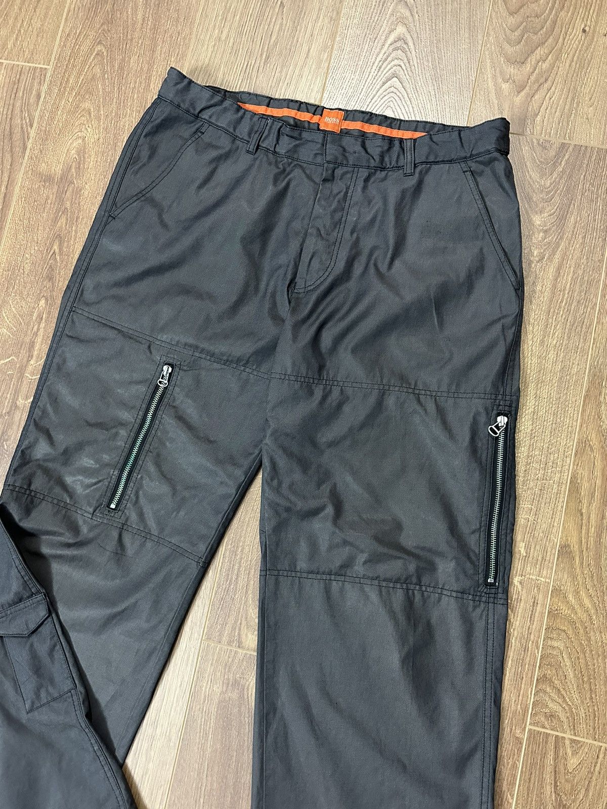 Hugo Boss × Vintage Vintage Boss Avant-garde Style Zip Pocket Loose Pants Size US 34 / EU 50 - 9 Thumbnail