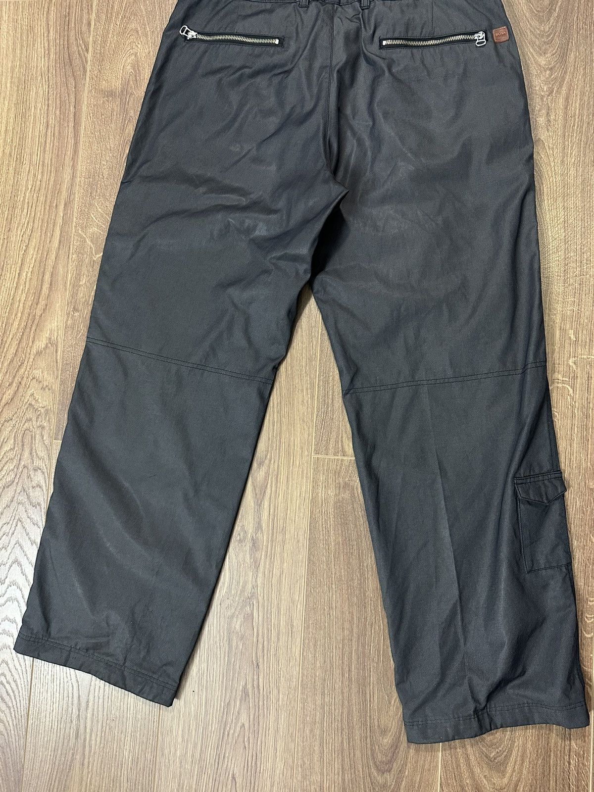 Hugo Boss × Vintage Vintage Boss Avant-garde Style Zip Pocket Loose Pants Size US 34 / EU 50 - 15 Thumbnail