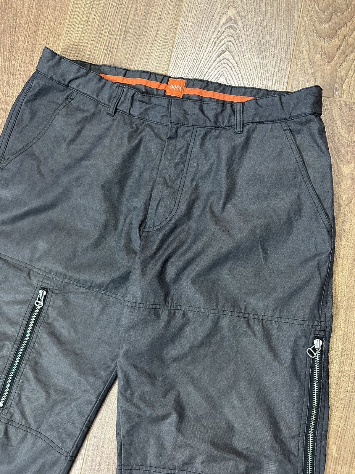 Hugo Boss × Vintage Vintage Boss Avant-garde Style Zip Pocket Loose Pants Size US 34 / EU 50 - 10 Thumbnail