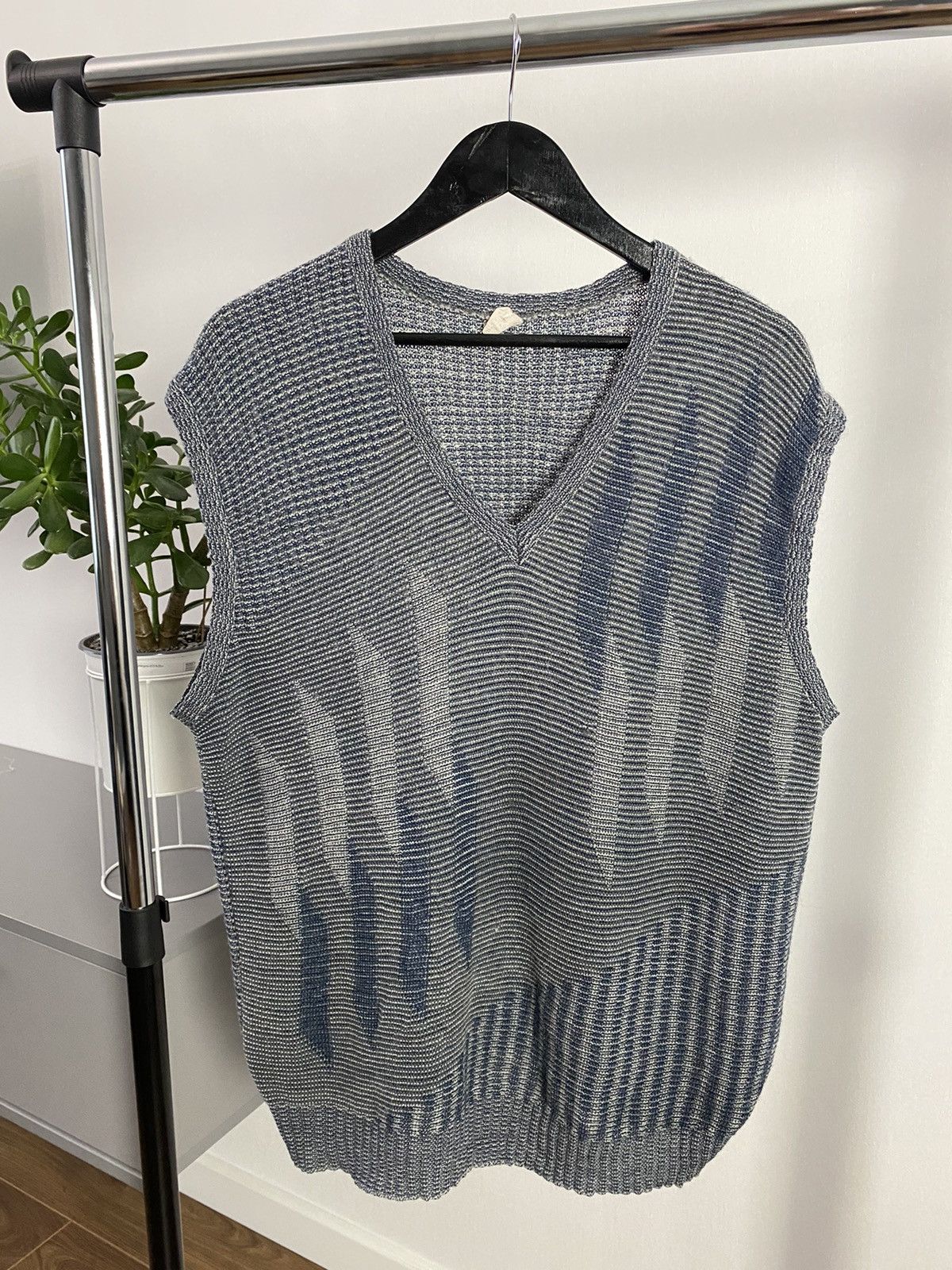 Japanese Brand × Vintage Vintage Knit Grey Italian Vest Size US XL / EU 56 / 4 - 1 Thumbnail