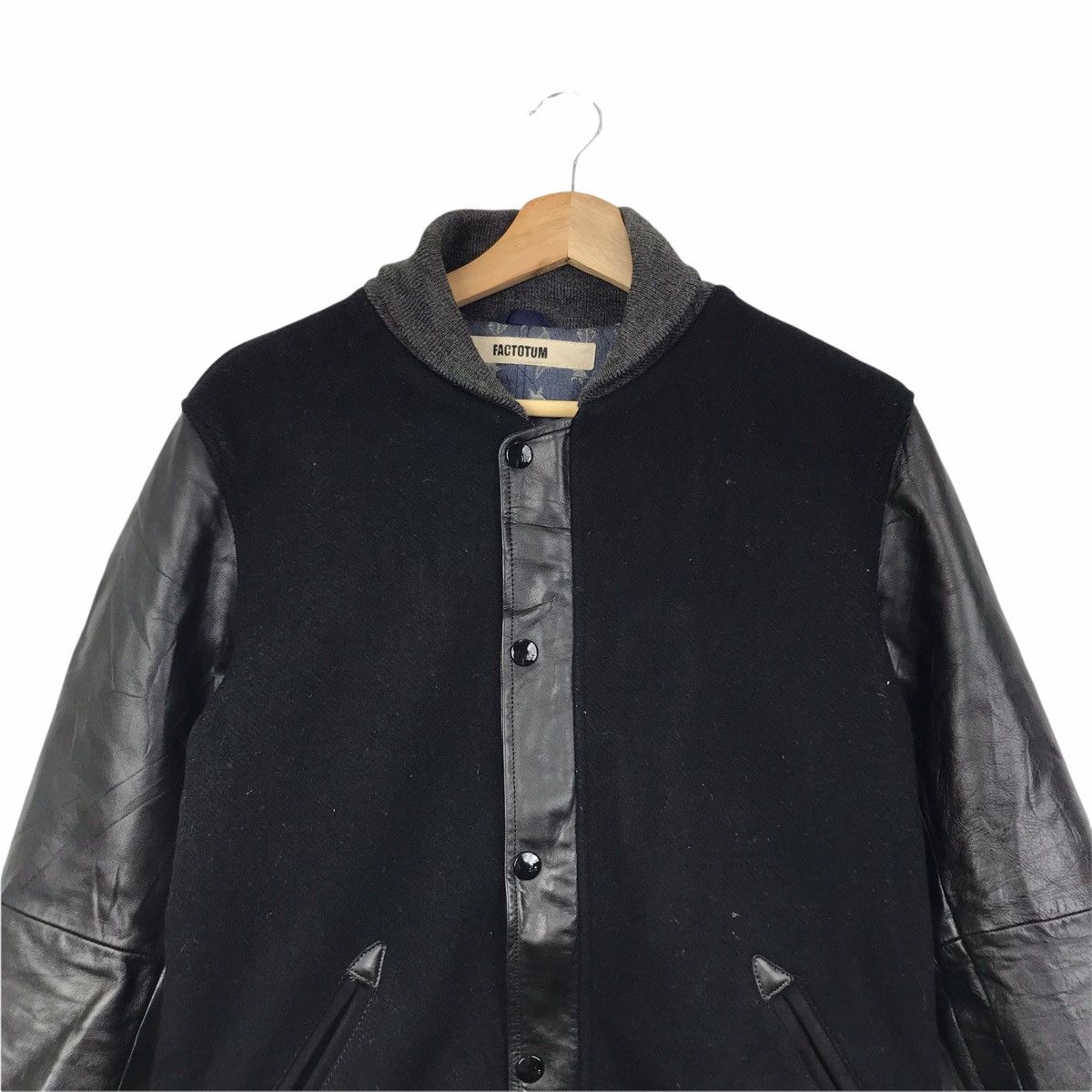 Japanese Brand FACTOTUM Japanese Brand Black Leather Varsity Wool Size US S / EU 44-46 / 1 - 3 Thumbnail