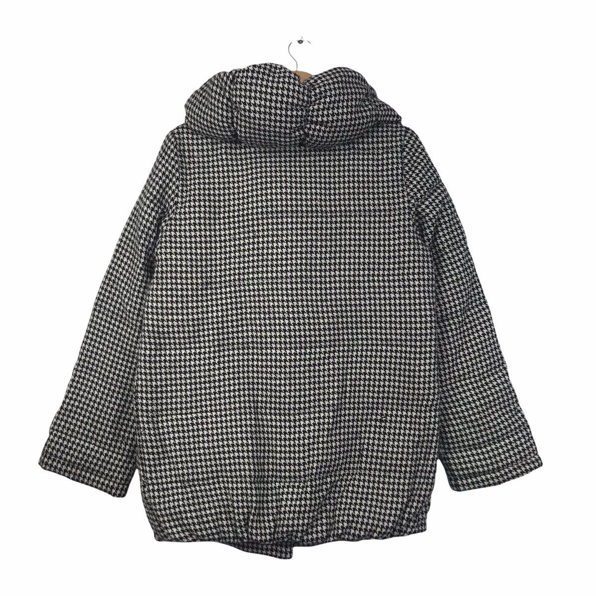 Vintage CECIL MCBEE Check Black White Puffer Coat Jacket Size US S / EU 44-46 / 1 - 2 Thumbnail